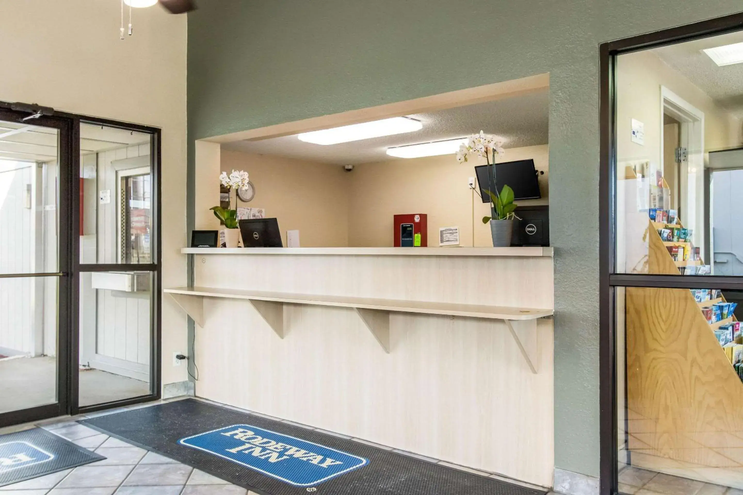 Lobby or reception in Rodeway Inn Near Hall of Fame Lobby or reception in Rodeway Inn Near Hall of Fame