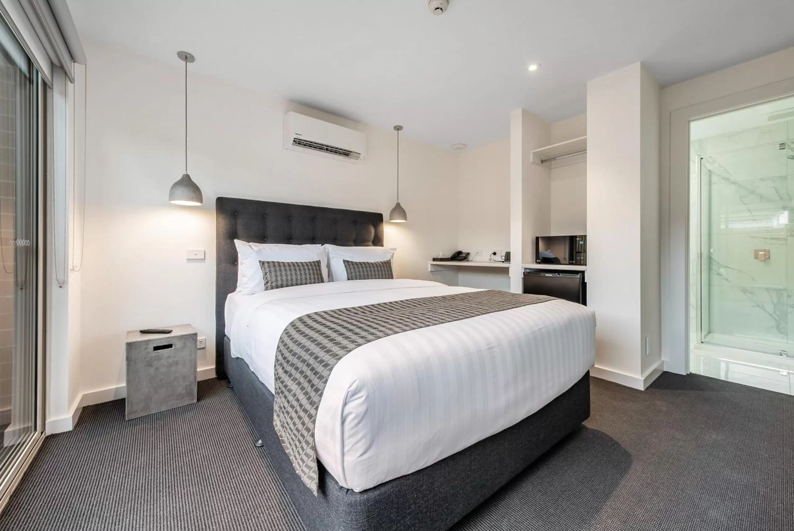 Bedroom, Bed in Melbourne Airport Motel