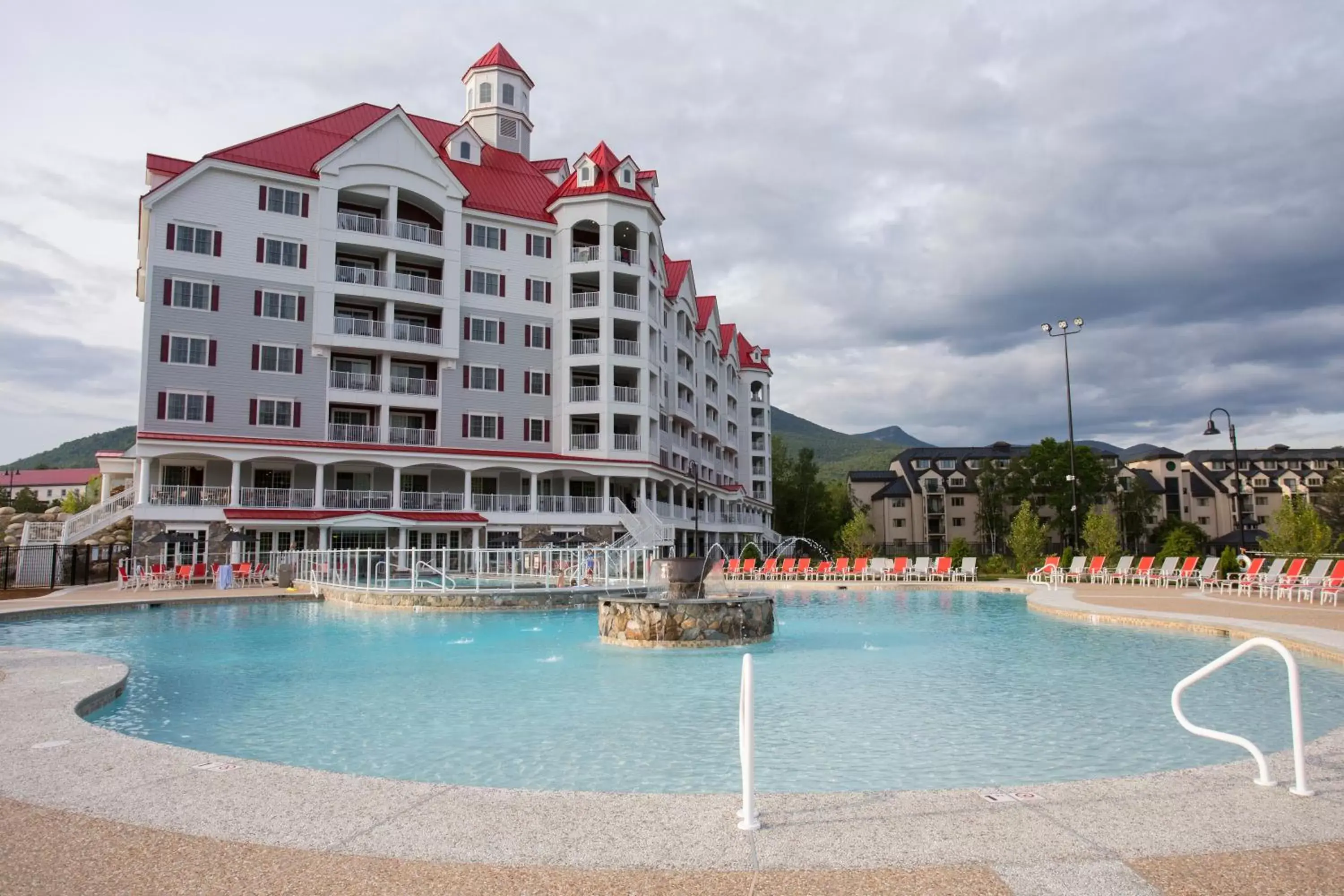 Swimming Pool in RiverWalk Resort at Loon Mountain