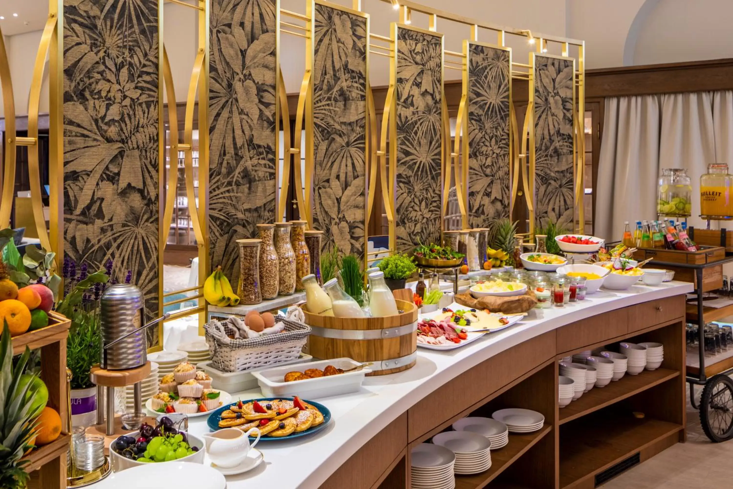 Buffet breakfast in Fraser Suites Hamburg Buffet breakfast in Fraser Suites Hamburg