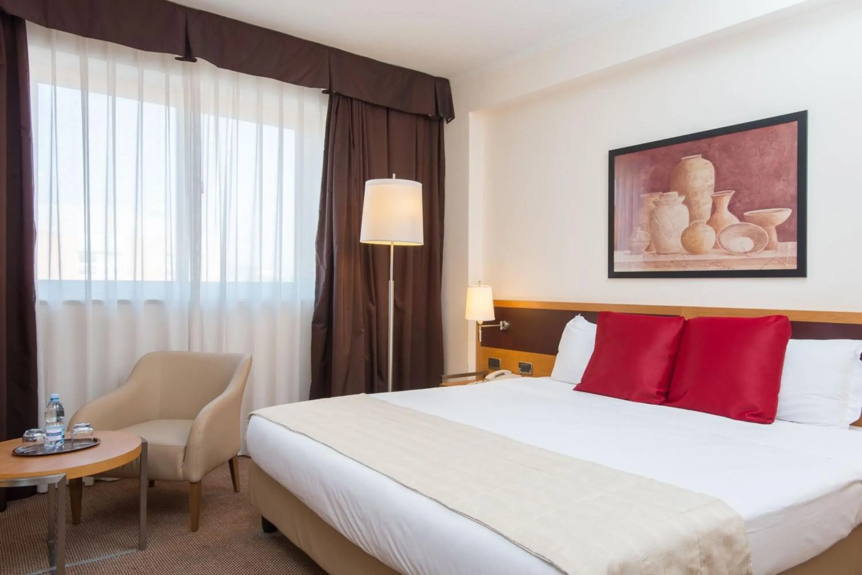 Standard King Room in Plaza Caserta Standard King Room in Plaza Caserta