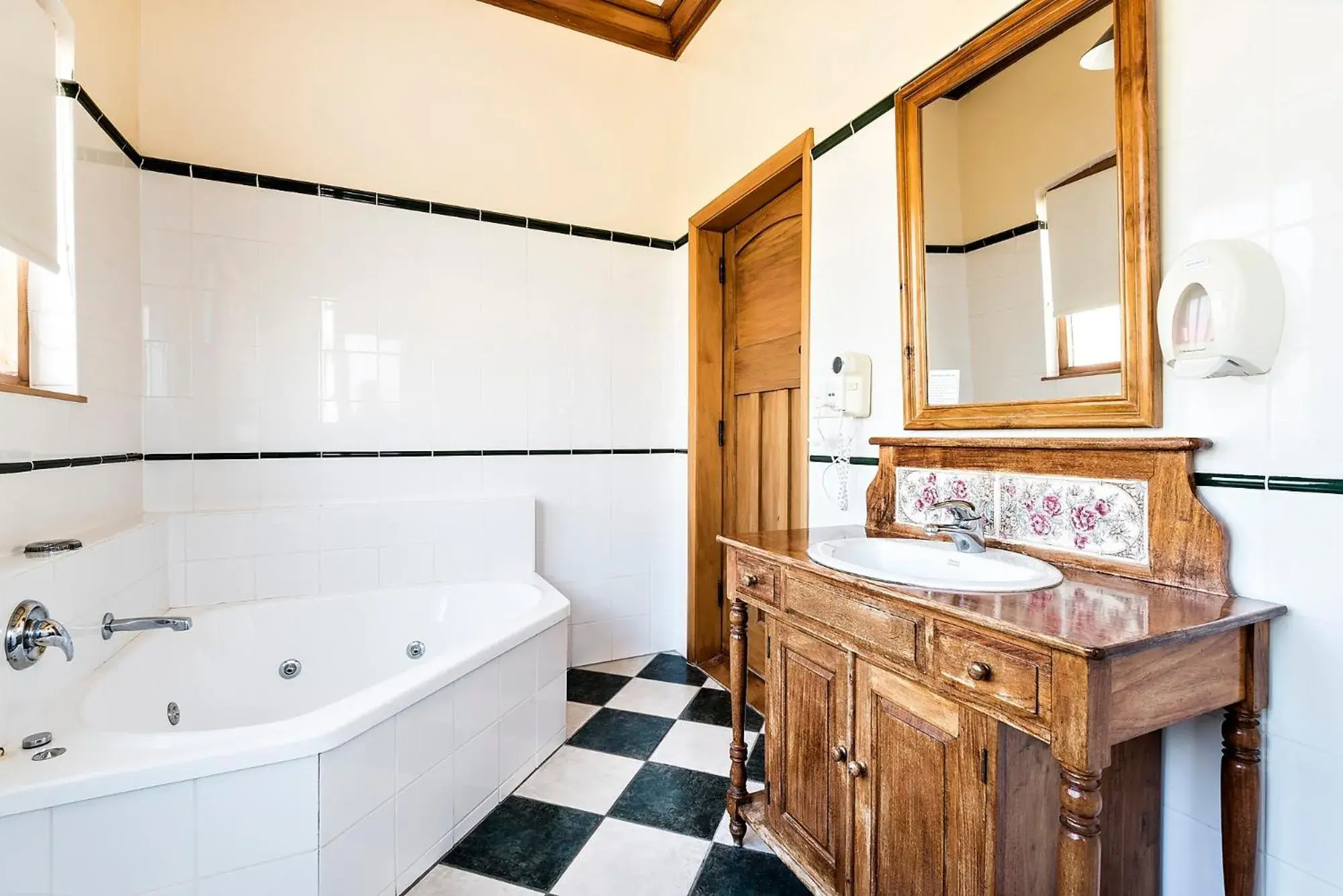 Bathroom in Halswell Lodge