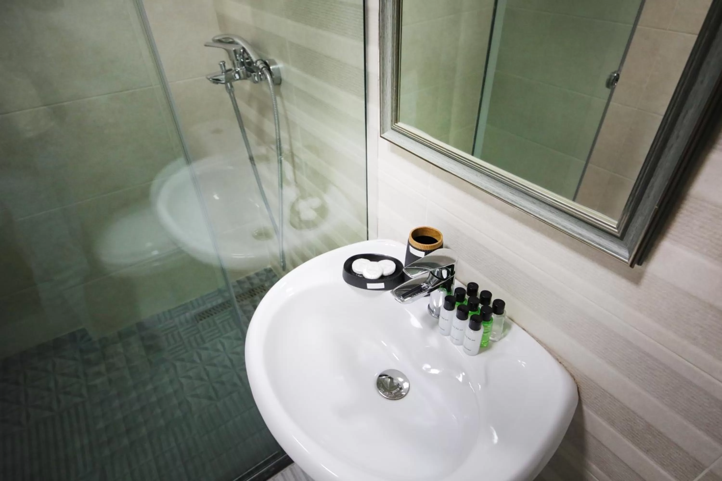 Bathroom in Hotel InnDigo in Kutaisi