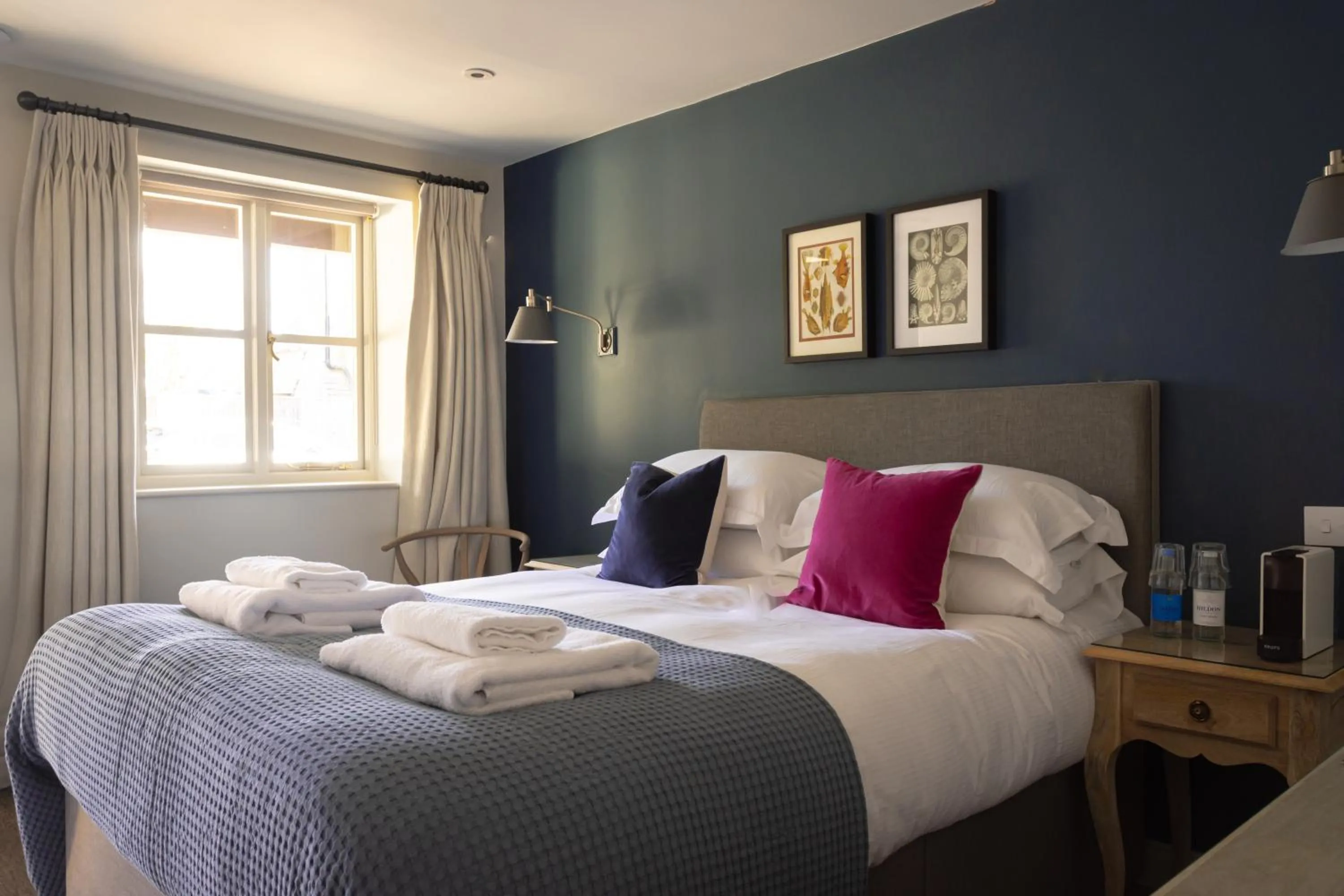 Bedroom, Bed in The Stump