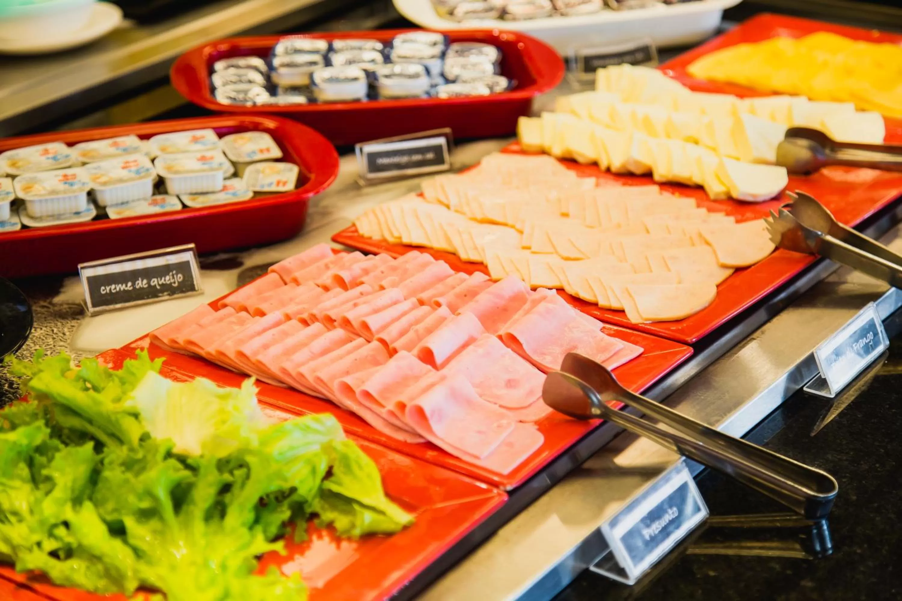 Food and drinks in ibis Porto Alegre Aeroporto