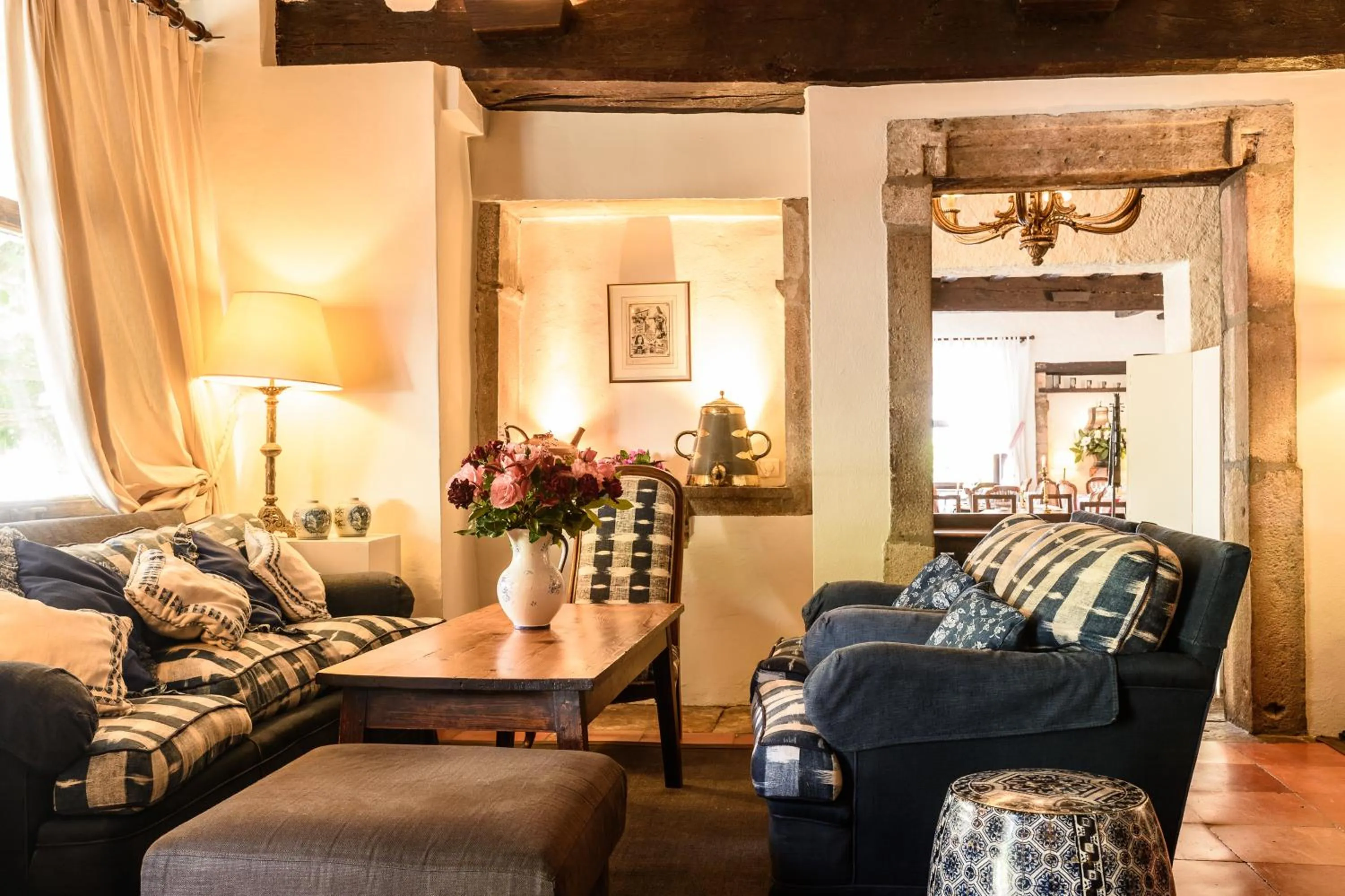 Communal lounge/ TV room in Arraya