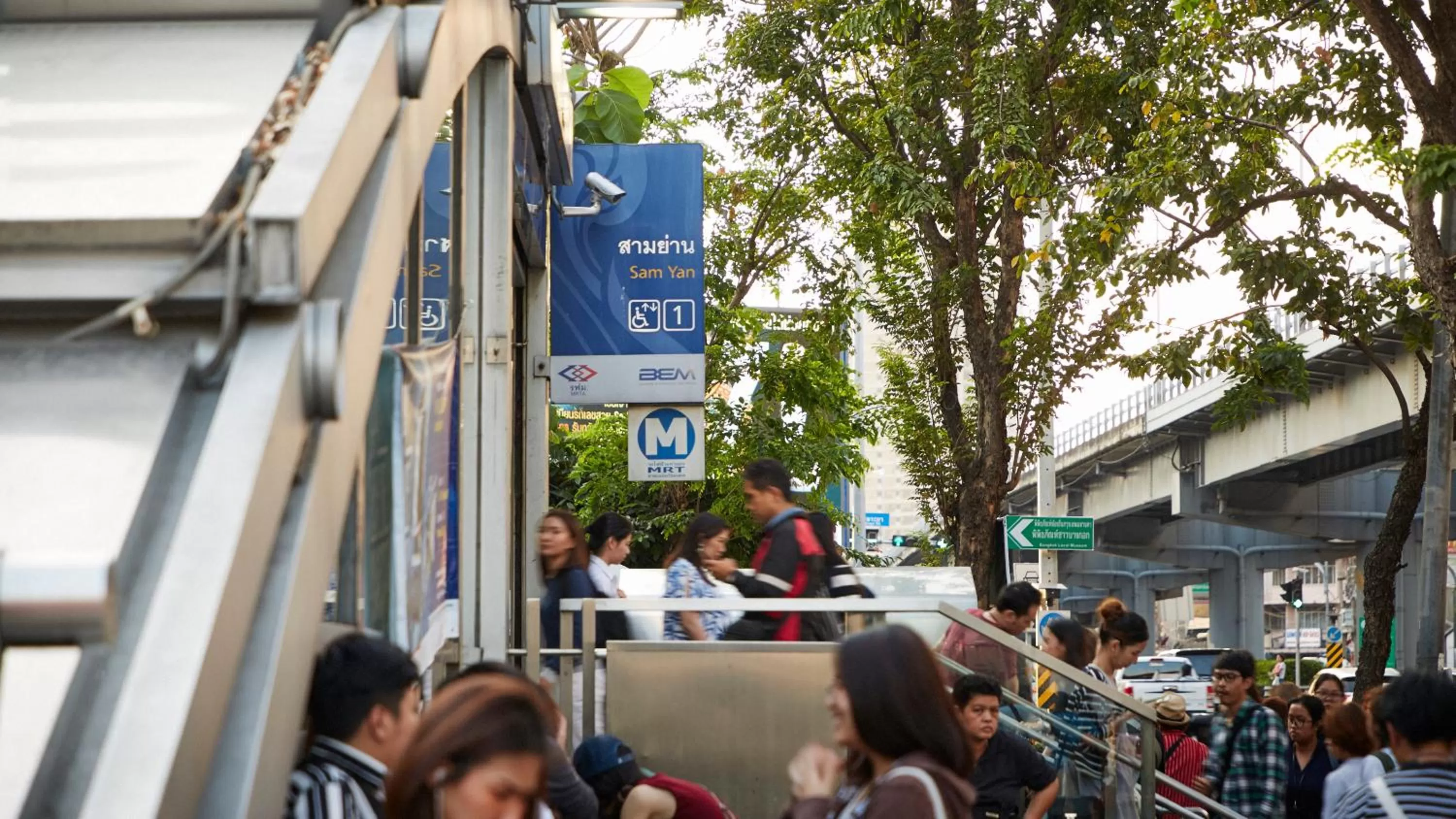 Neighbourhood in Montien Hotel Surawong Bangkok