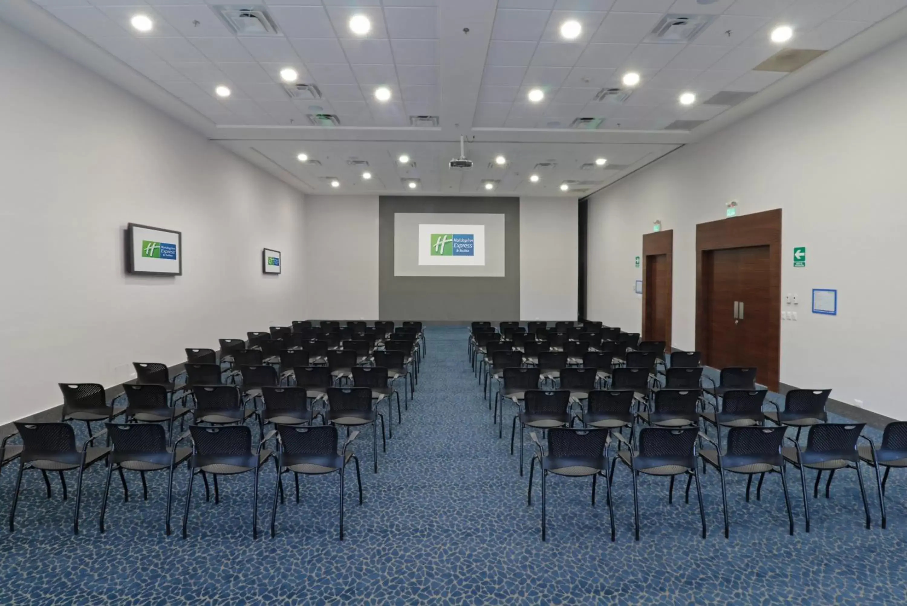 Meeting/conference room in Holiday Inn Express Hotel & Suites Hermosillo, an IHG Hotel