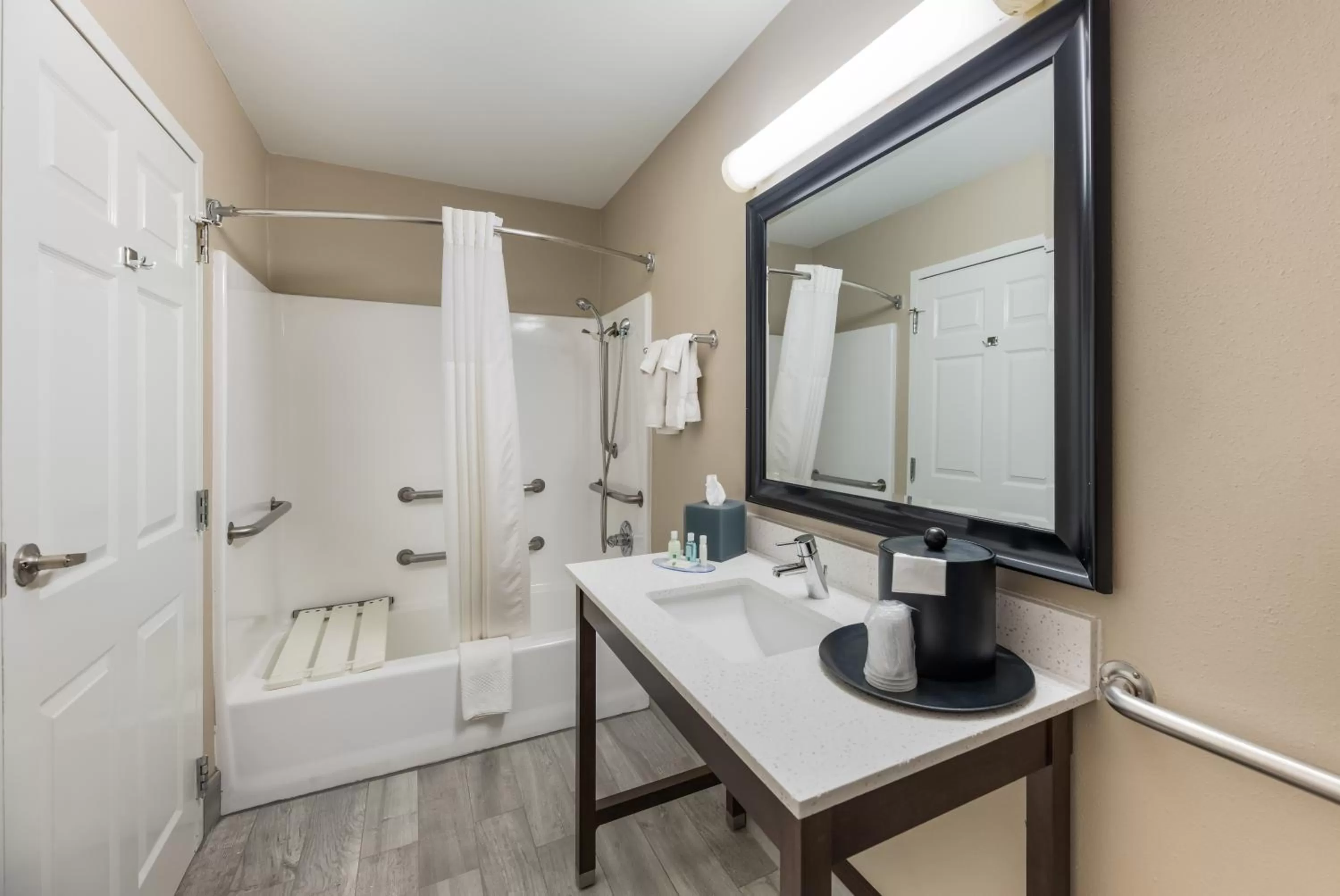 Bathroom in Quality Inn