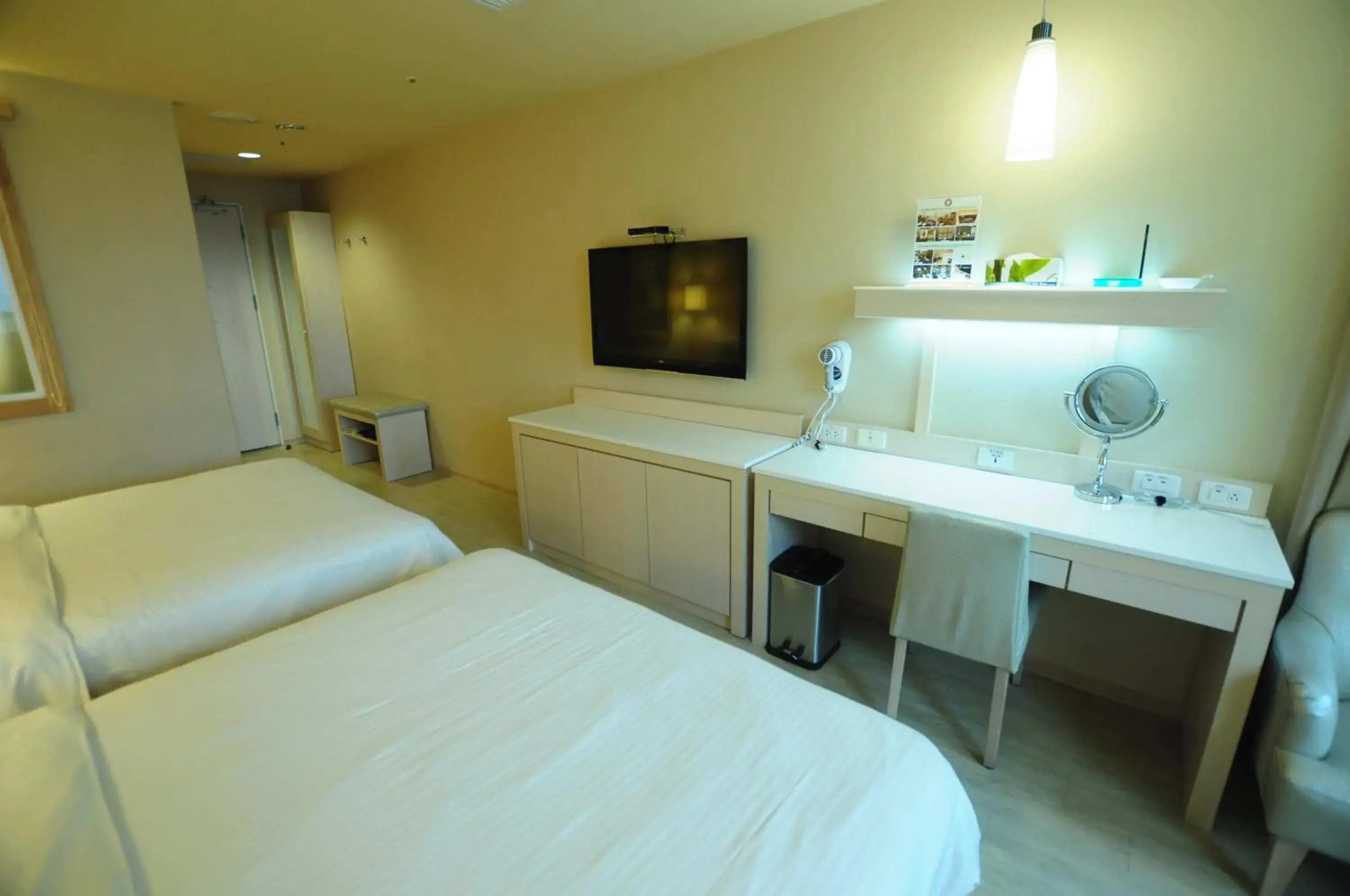 Bedroom, Bed in Kindness Hotel-Kaohsiung Guang Rong Pier