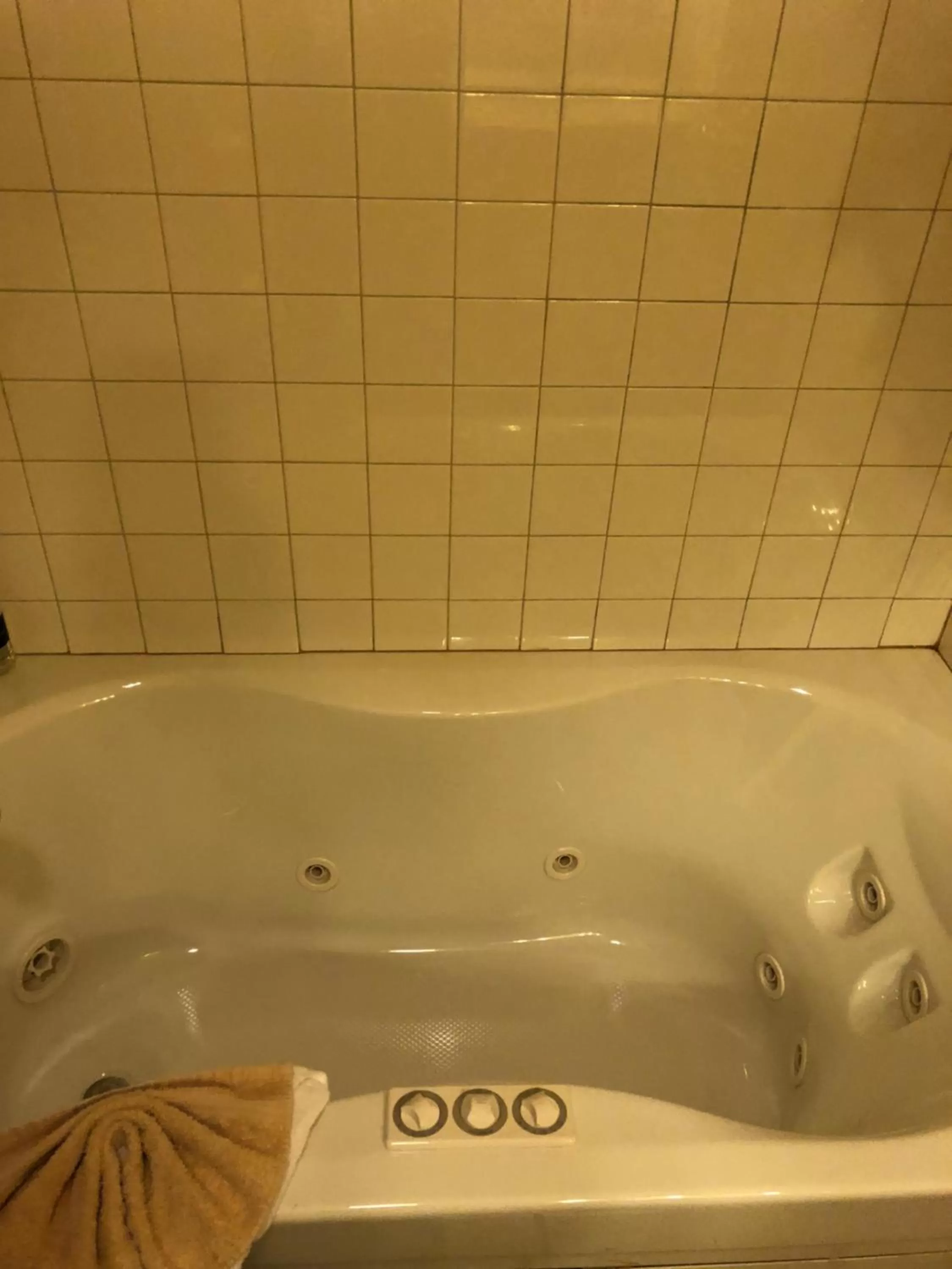 Bathroom in All Seasons Inn