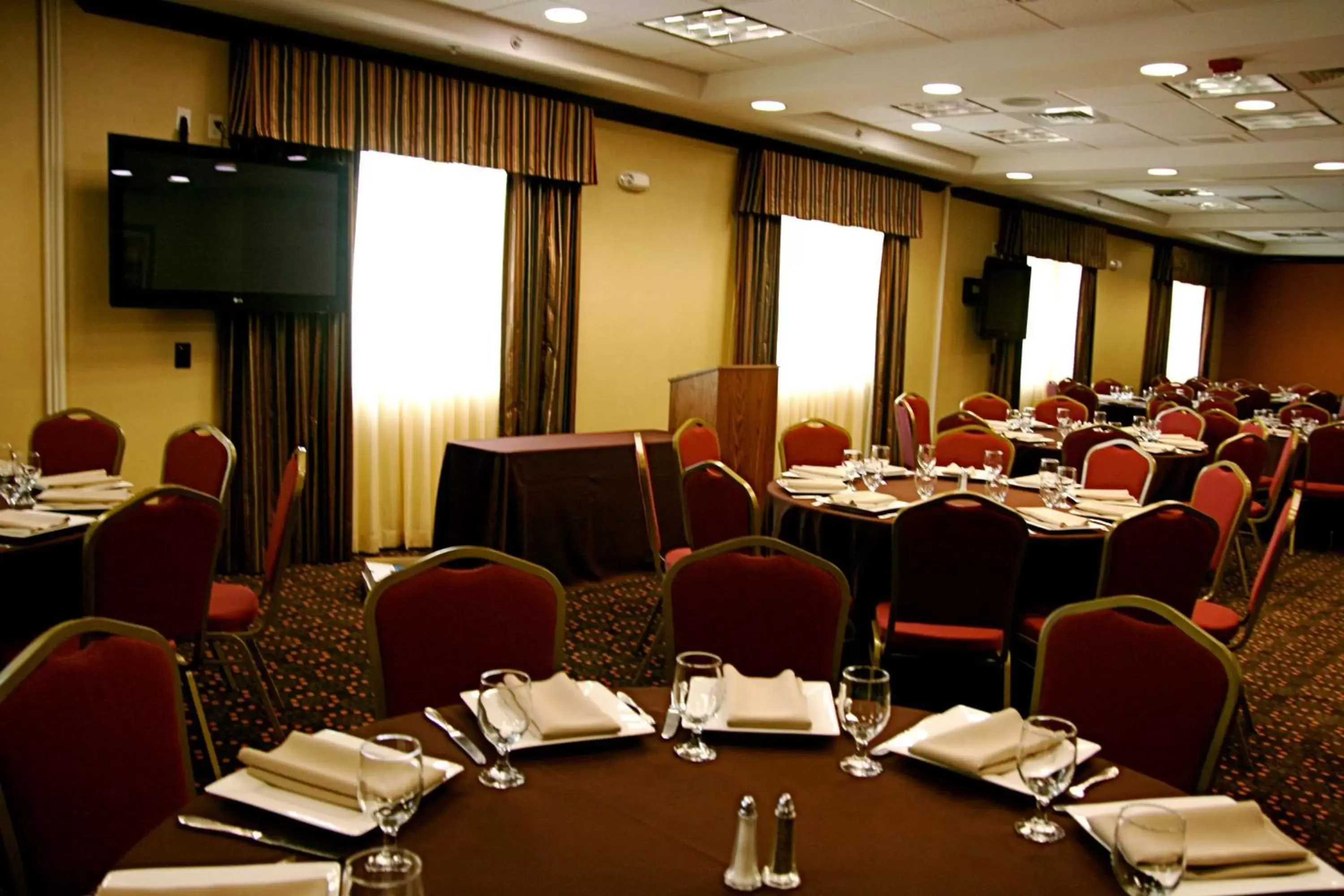 Meeting/conference room, Banquet Facilities in Hampton Inn & Suites Folsom