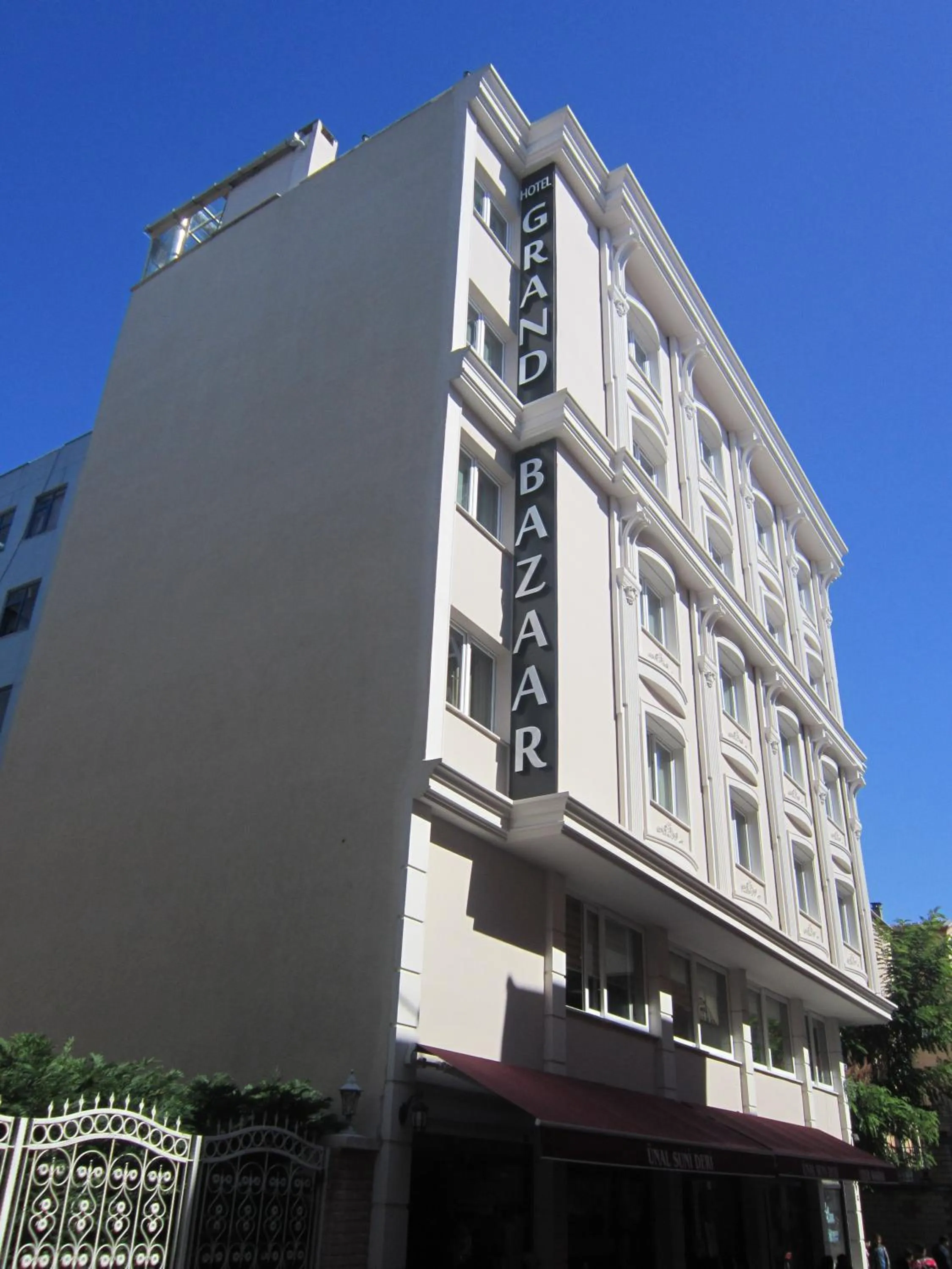 Facade/entrance in Grand Bazaar Hotel