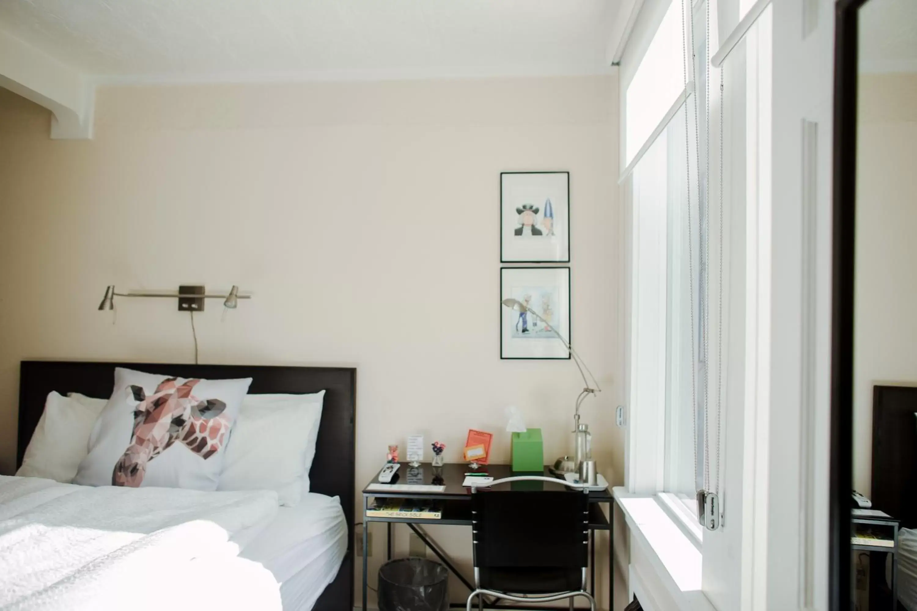 Bedroom in Silverbow Inn & Suites