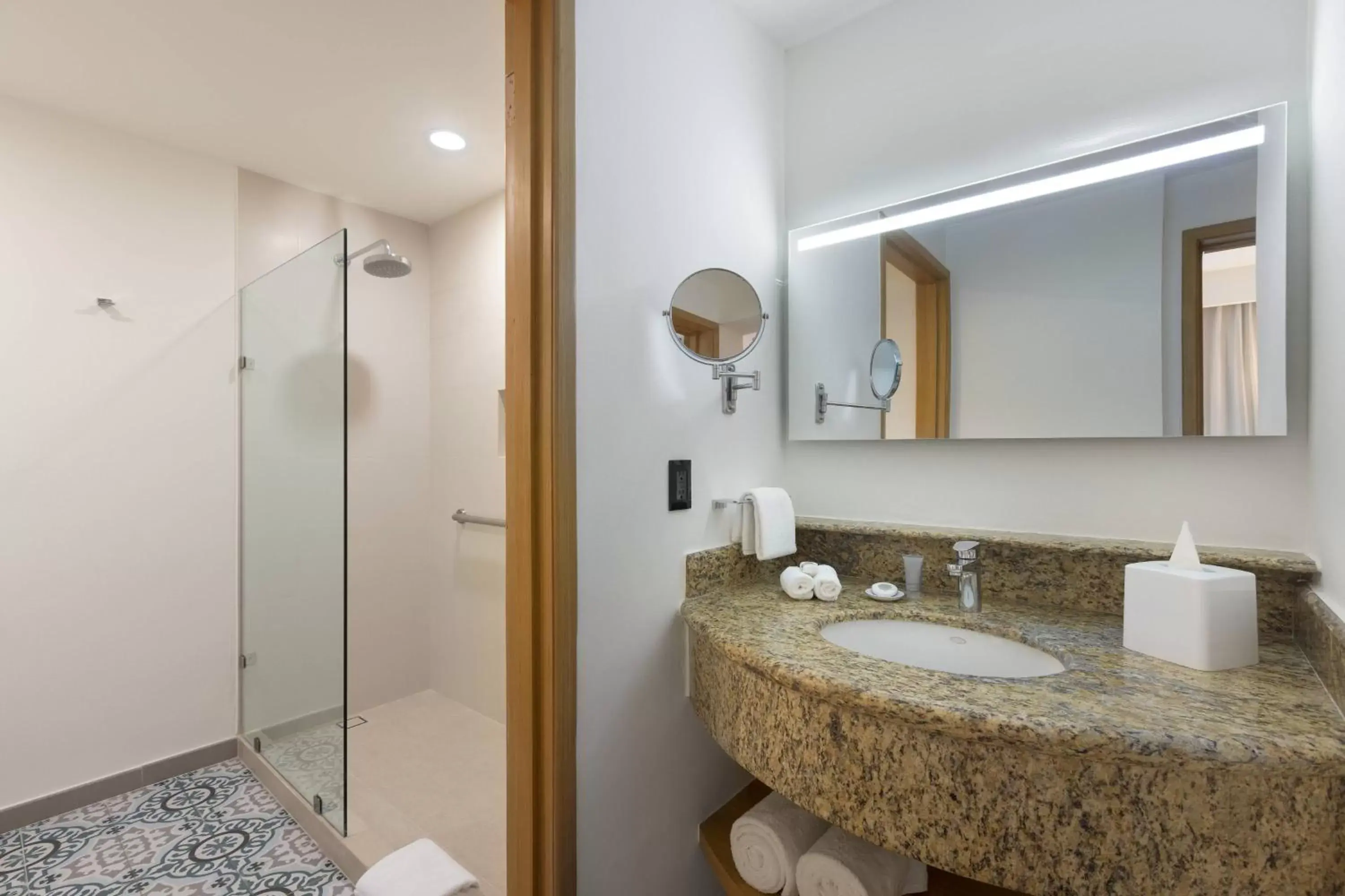 Bathroom in Courtyard by Marriott Cancun Airport