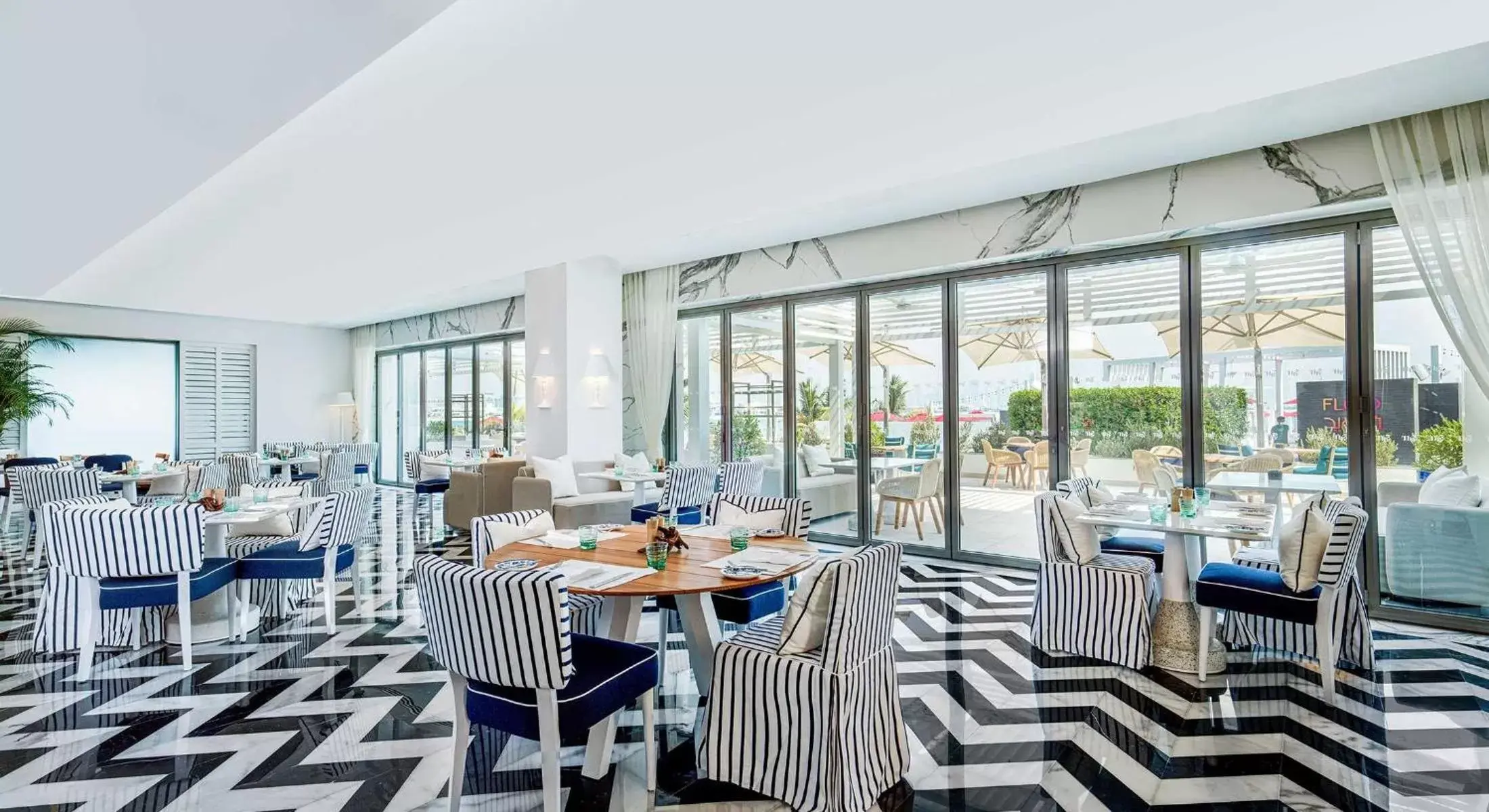 Restaurant/Places to Eat in Th8 Palm Dubai Beach Resort Vignette Collection, an IHG hotel