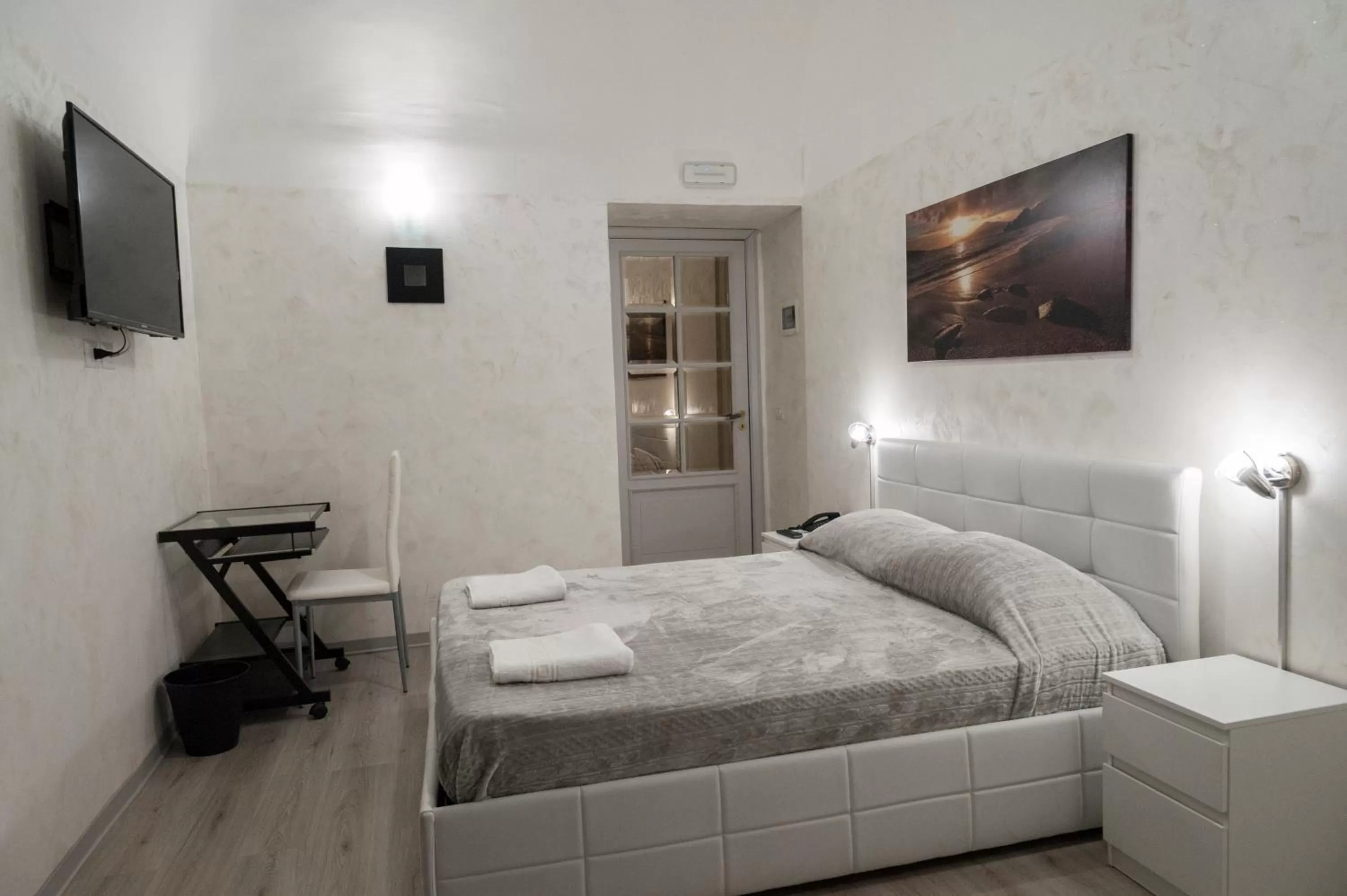 Photo of the whole room, Bed in B&B Etnea Palace