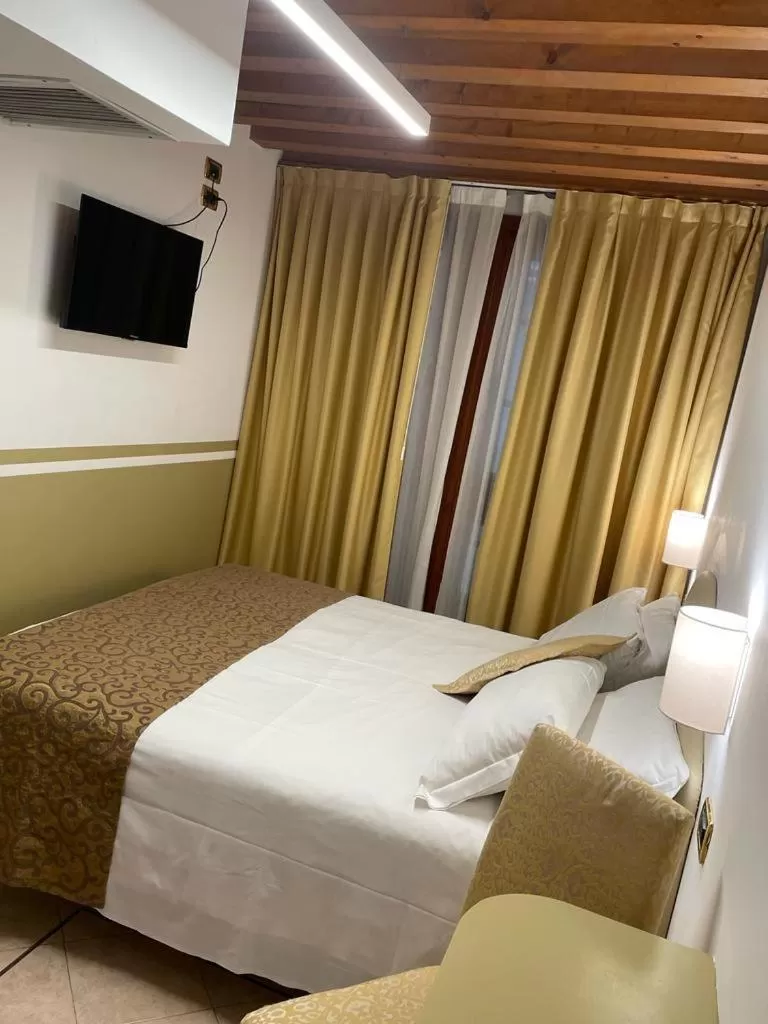 TV and multimedia, Bed in Residenza Favaro