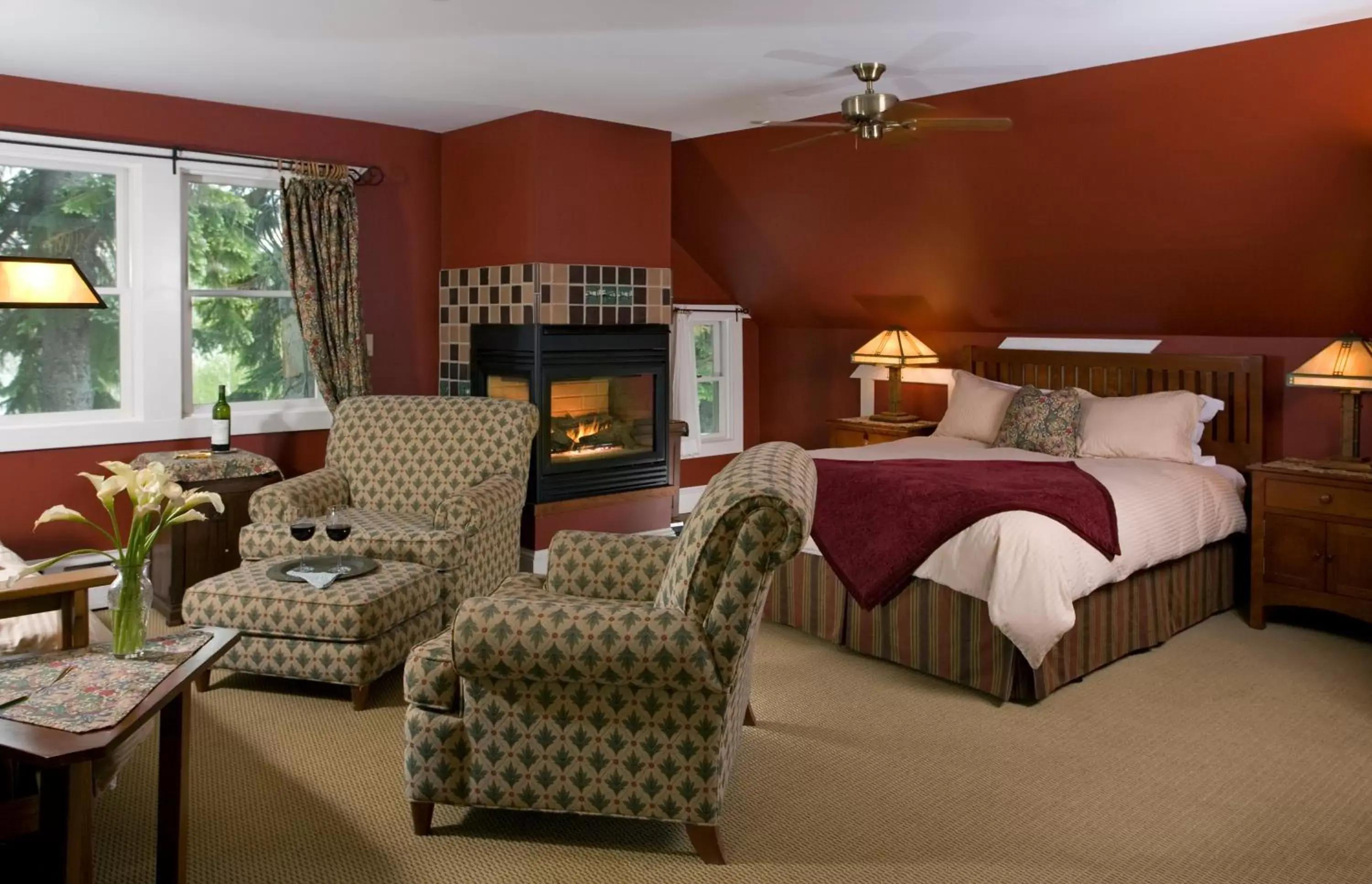 Bed in Lake Pointe Inn Bed in Lake Pointe Inn