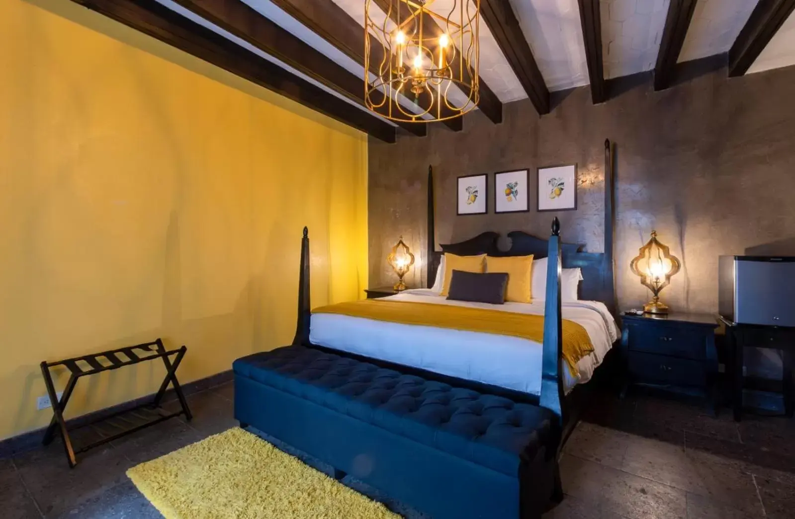 Bed in Luxury Boutique Hotel Villa Limon