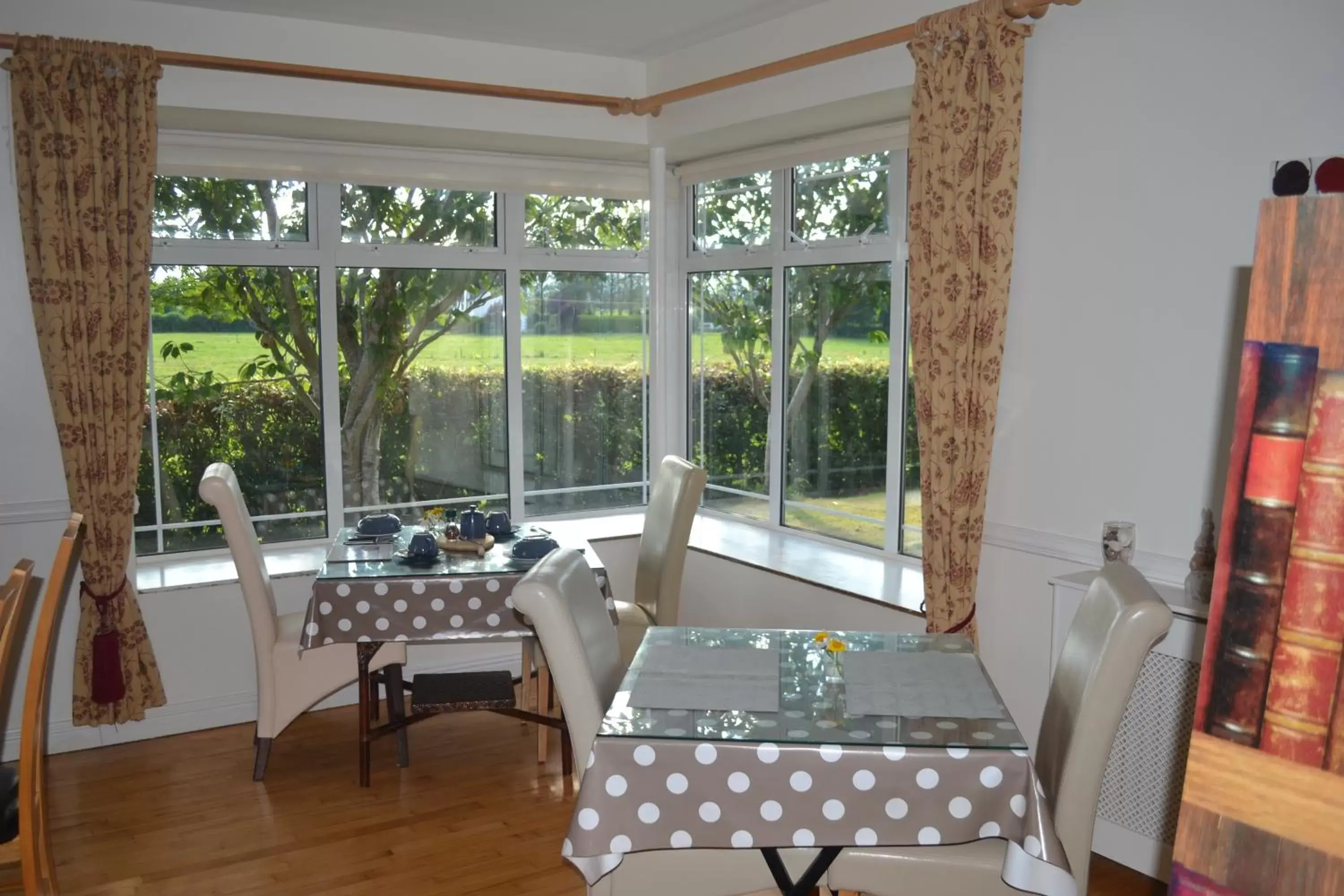 Dining area, Restaurant/Places to Eat in Annaswood B&B