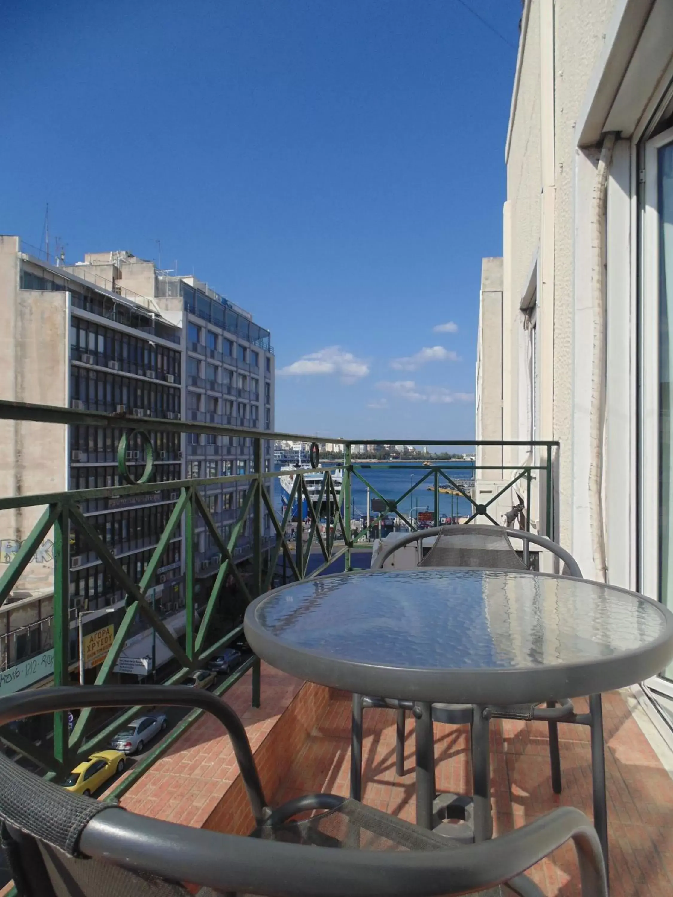 Neighbourhood, Balcony/Terrace in Piraeus Acropole Hotel