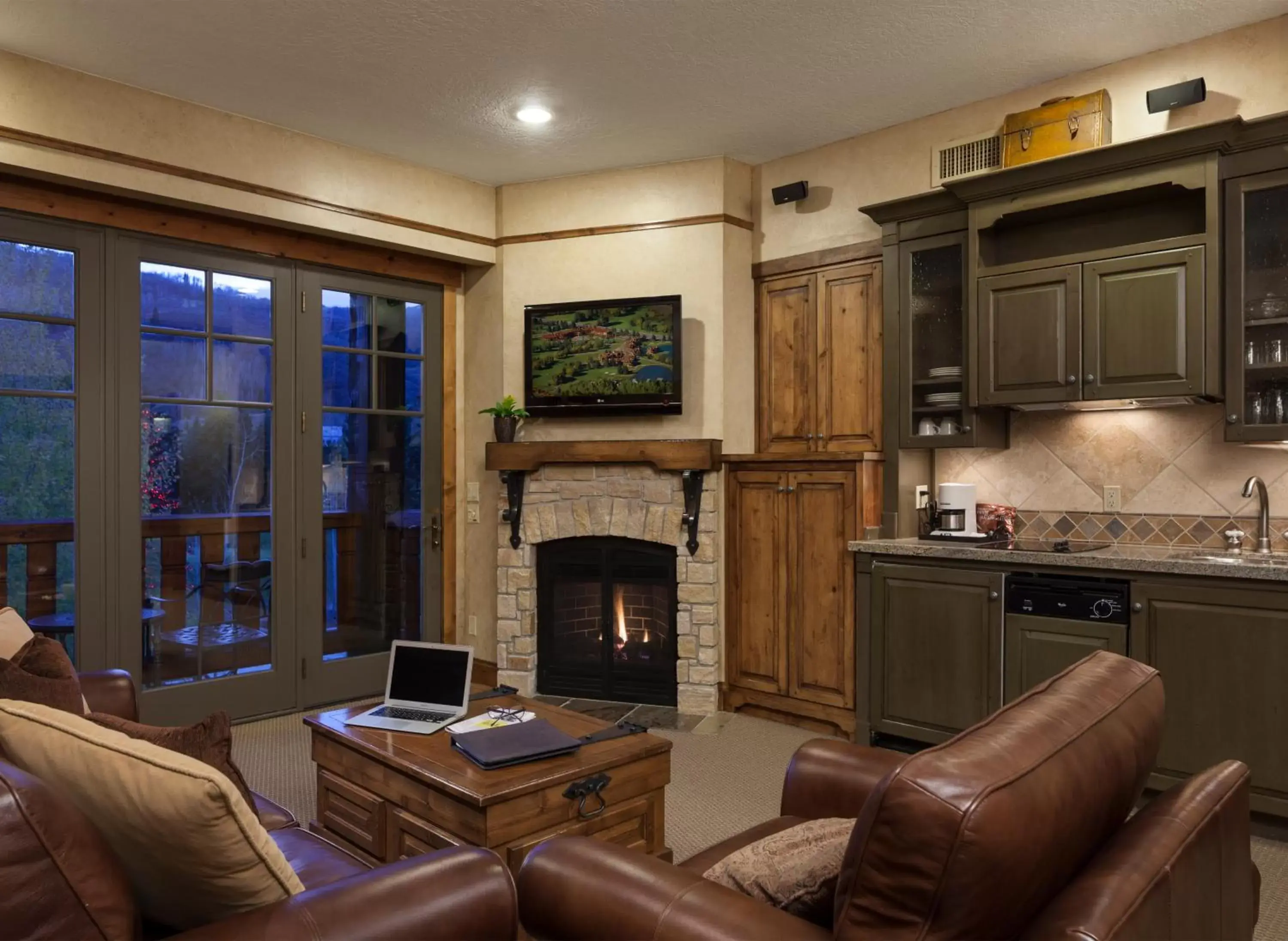 Golfcourse, Seating Area in Hotel Park City, Autograph Collection