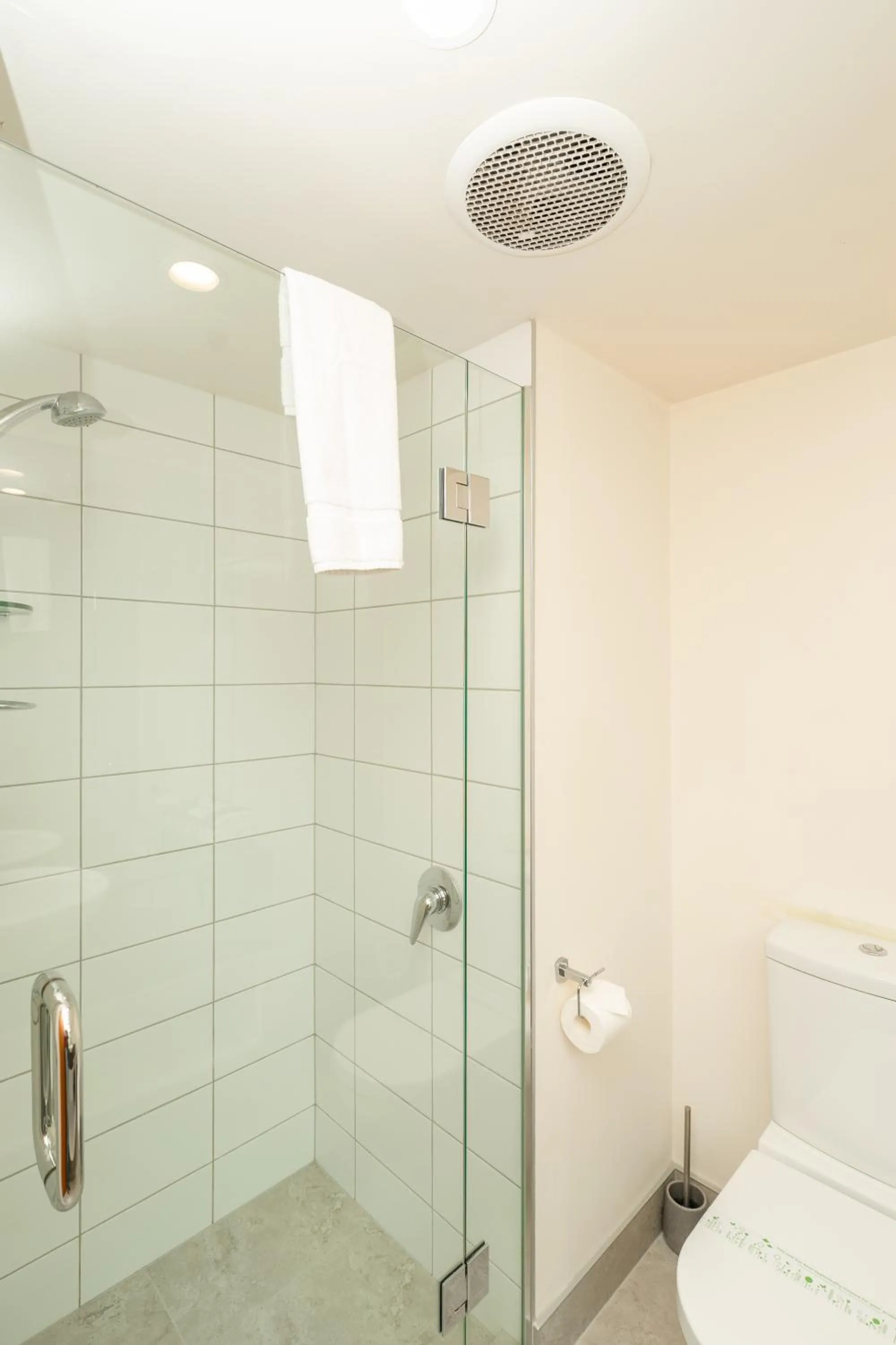 Bathroom in Melbourne Lodge Queenstown