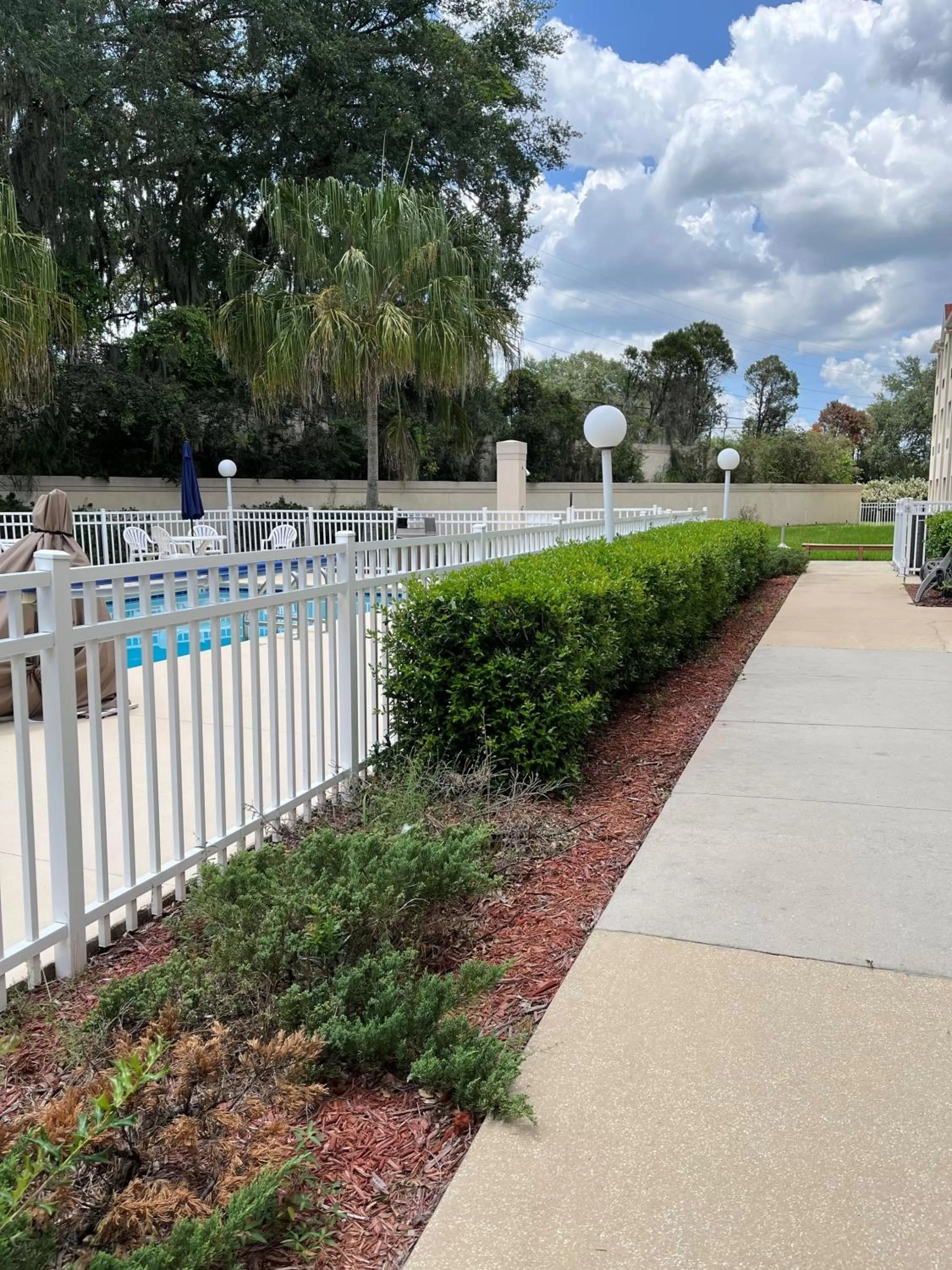 Spring in Microtel Inn and Suites by Wyndham - Lady Lake/ The Villages