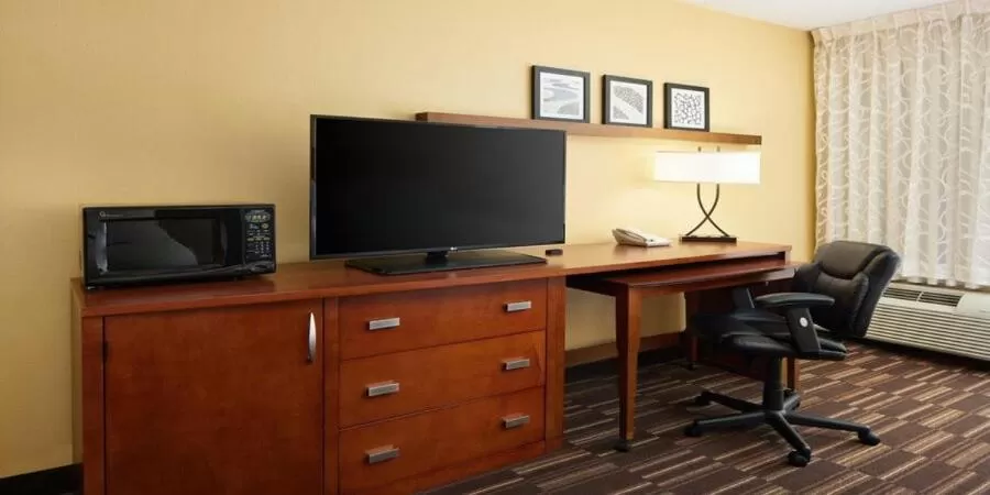 Seating area in Holiday Inn Express Tifton by IHG