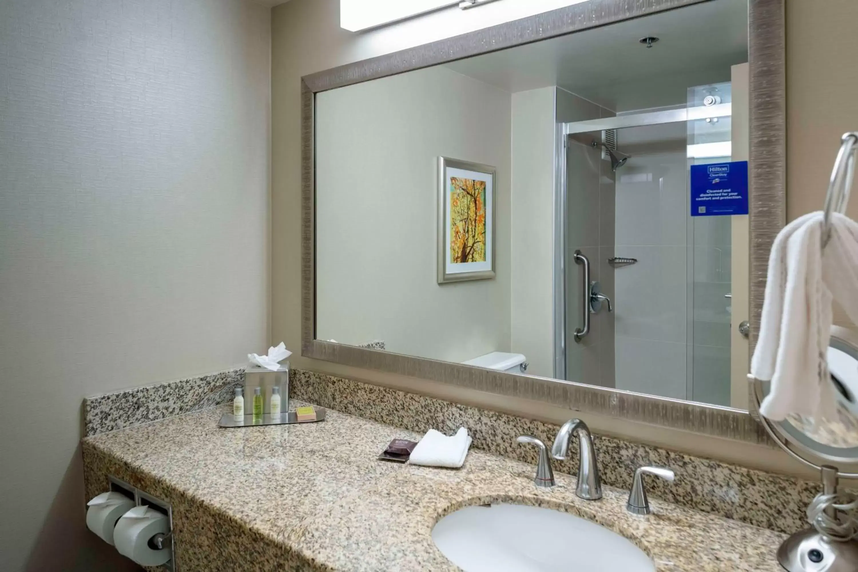 Bathroom in DoubleTree by Hilton Kansas City - Overland Park