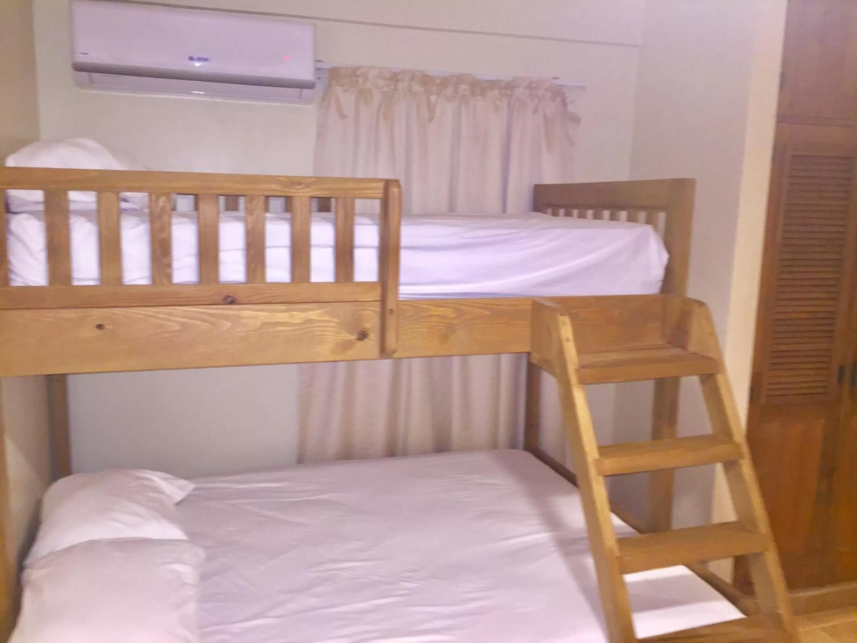 Photo of the whole room, Bunk Bed in Hotel Yamilí
