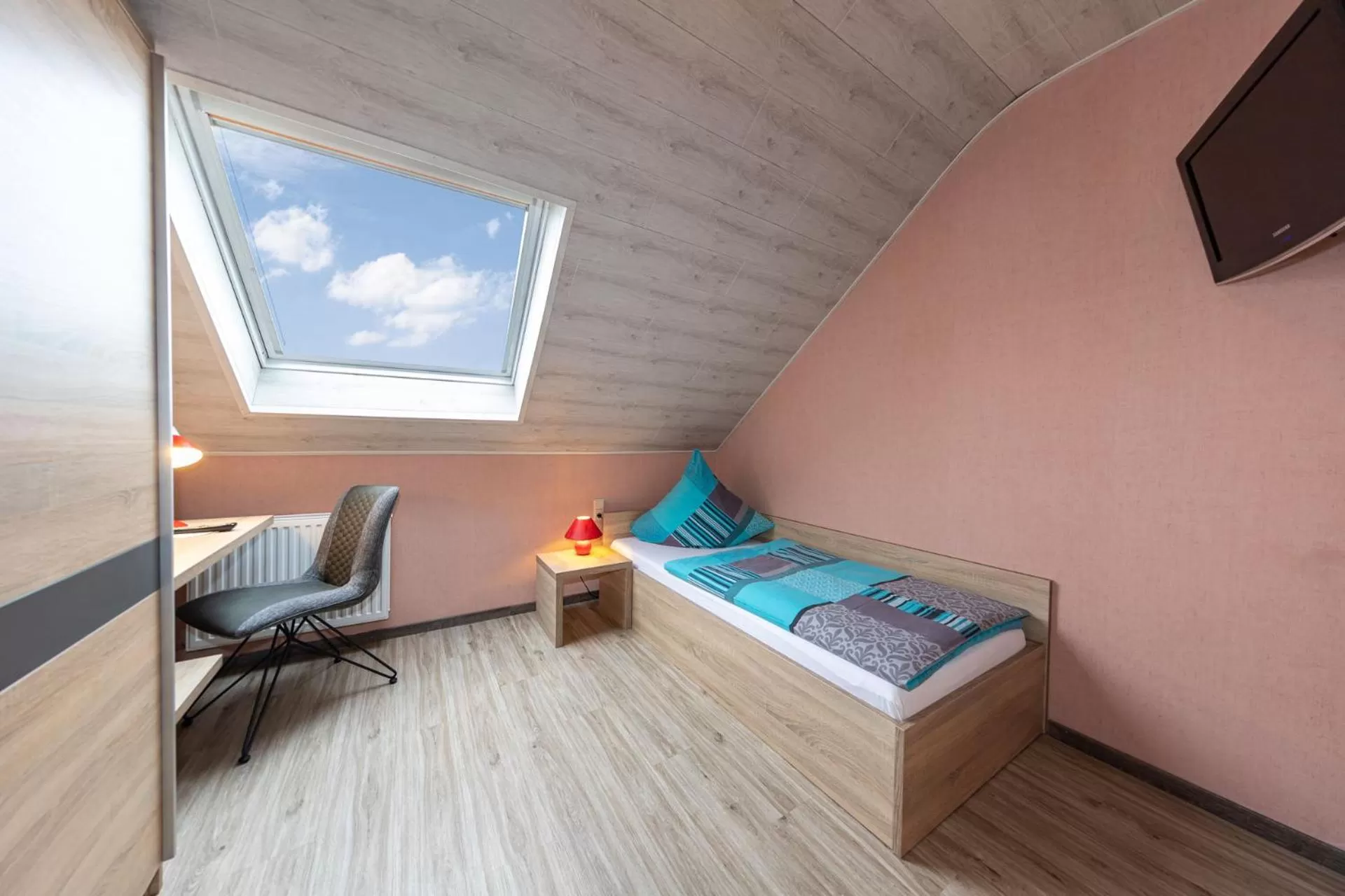 Bed in Gasthof zum Siegburger