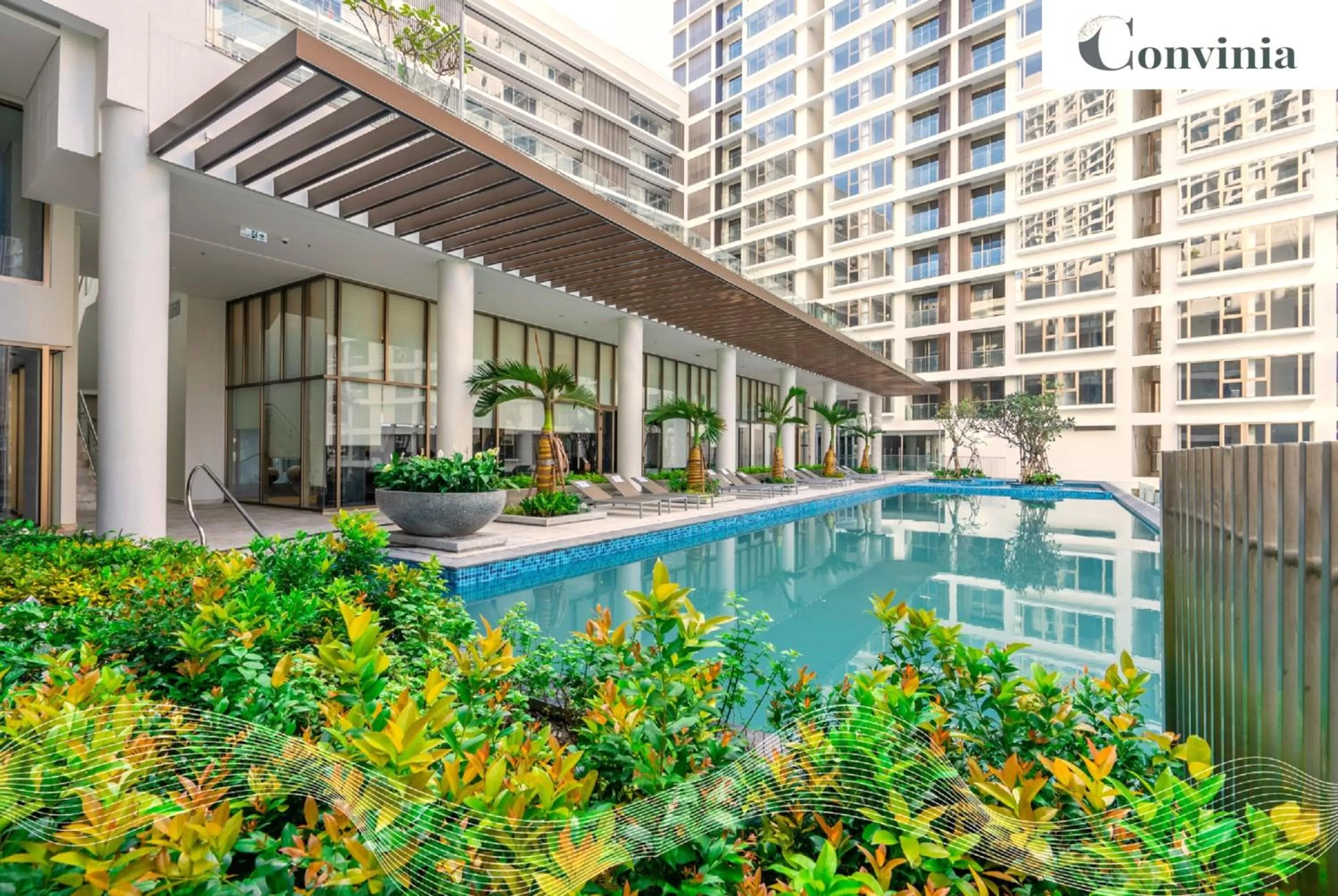 Garden, Swimming Pool in Convinia Apartment