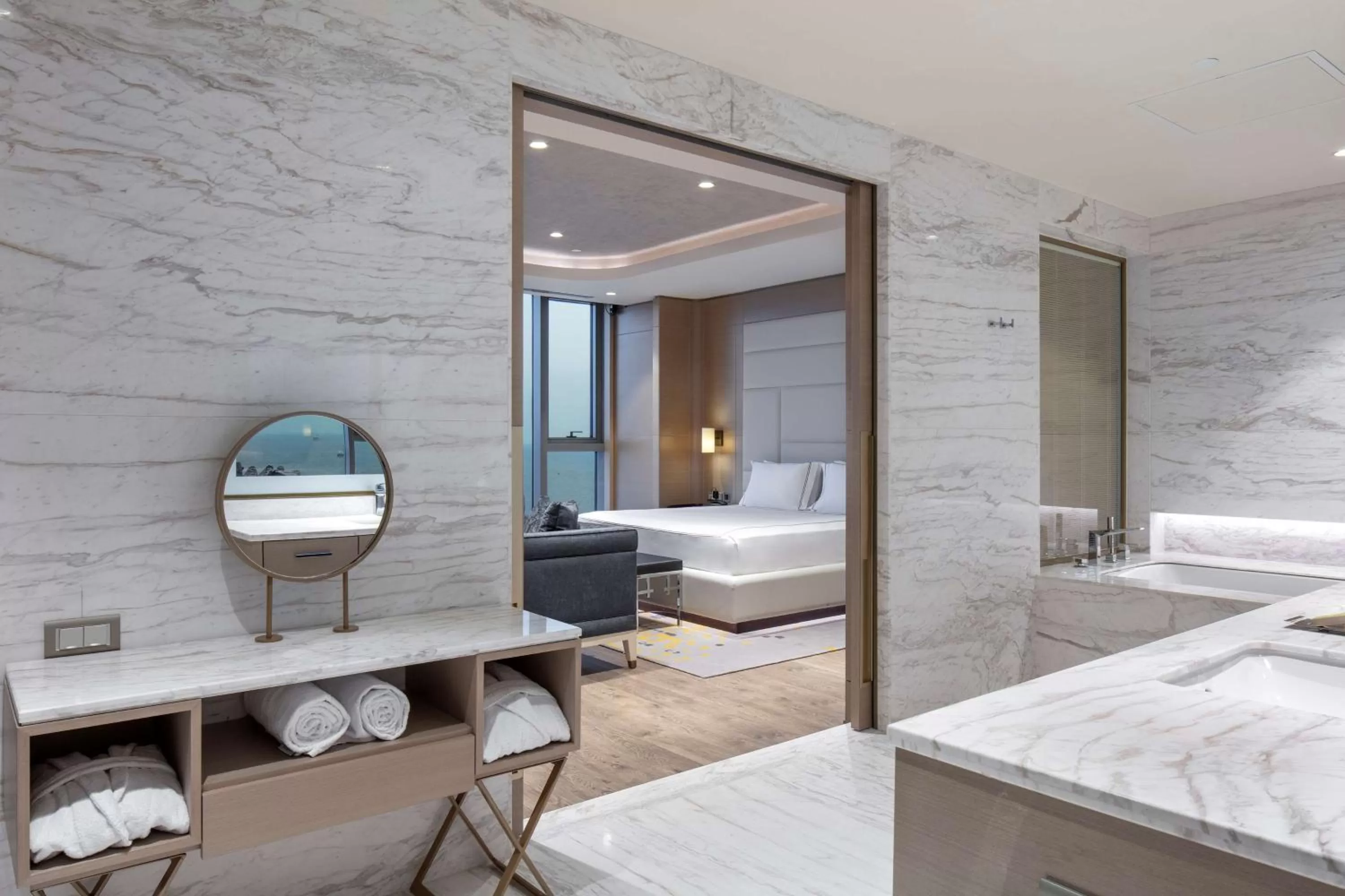 Bathroom, Bed in Hilton Istanbul Bakirkoy