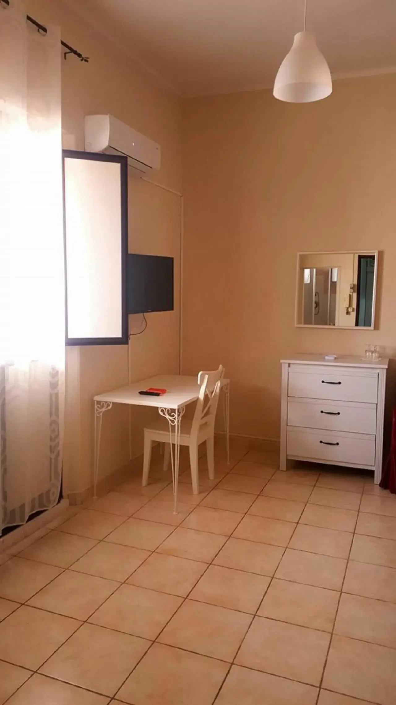 Bedroom, Dining Area in I Cappuccini Rooms