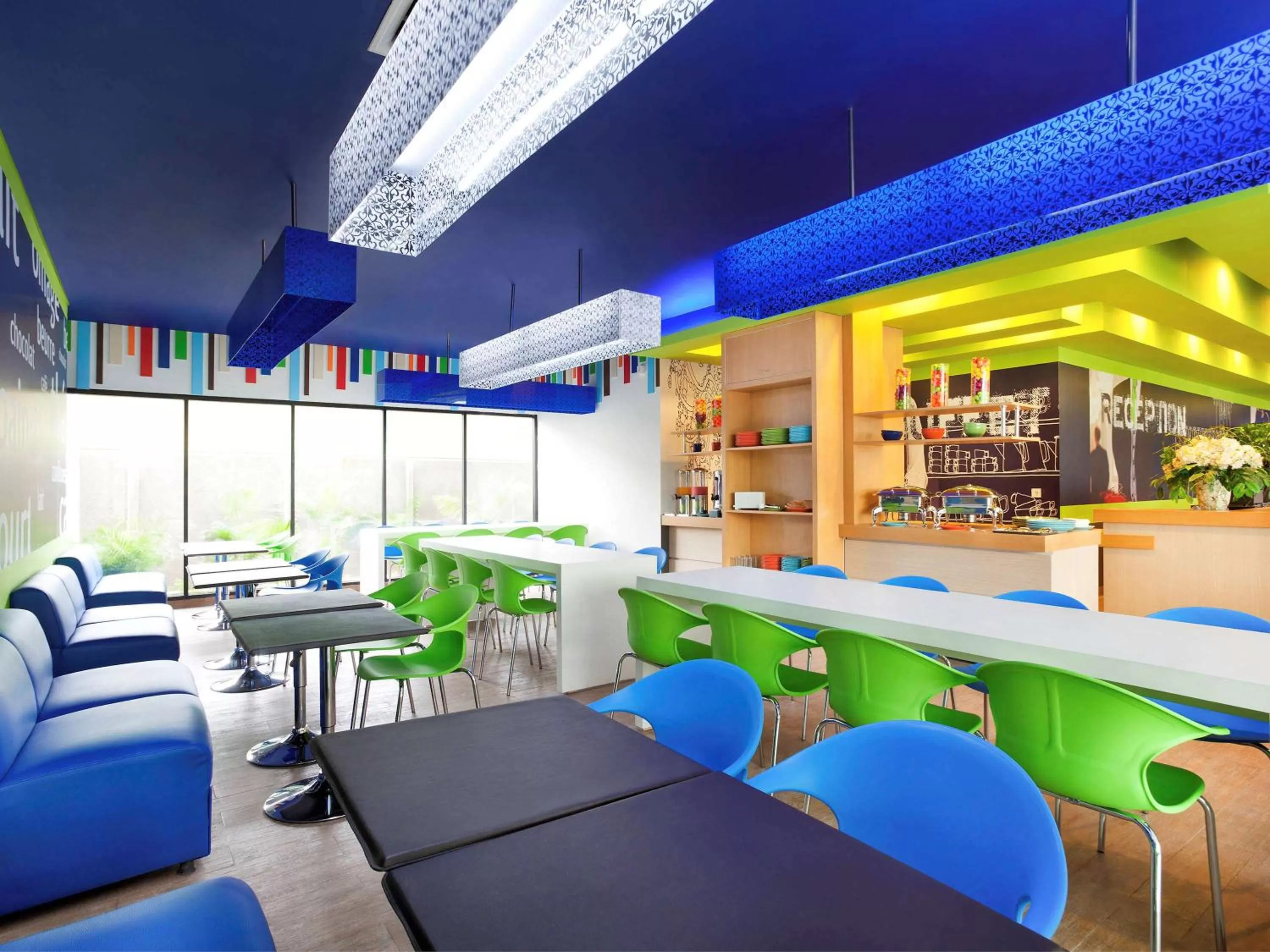 Property building, Lounge/Bar in Ibis Budget Jakarta Daan Mogot