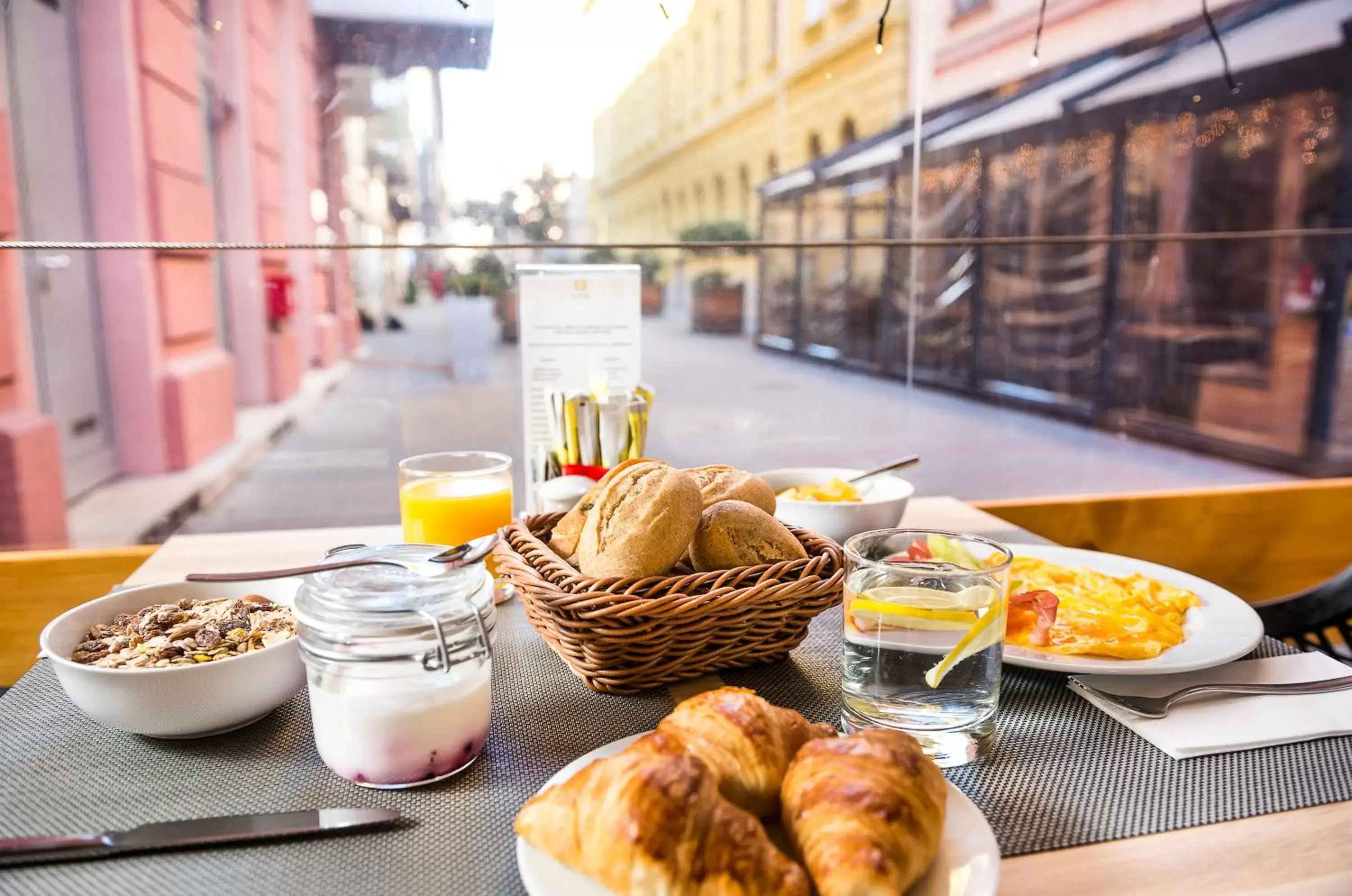 Breakfast in Opera Garden Hotel & Apartments