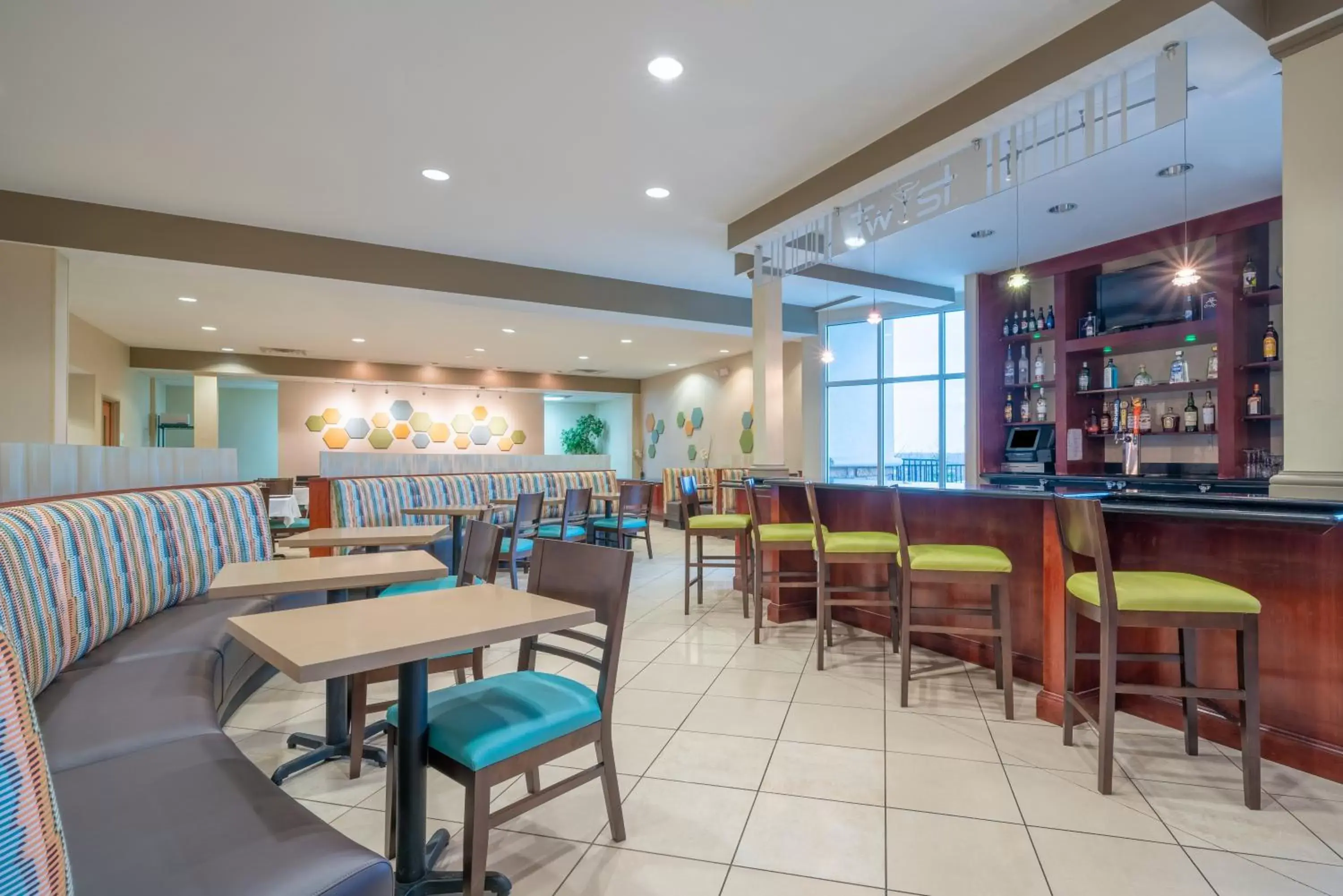 Restaurant/Places to Eat in Holiday Inn Manassas - Battlefield, an IHG Hotel