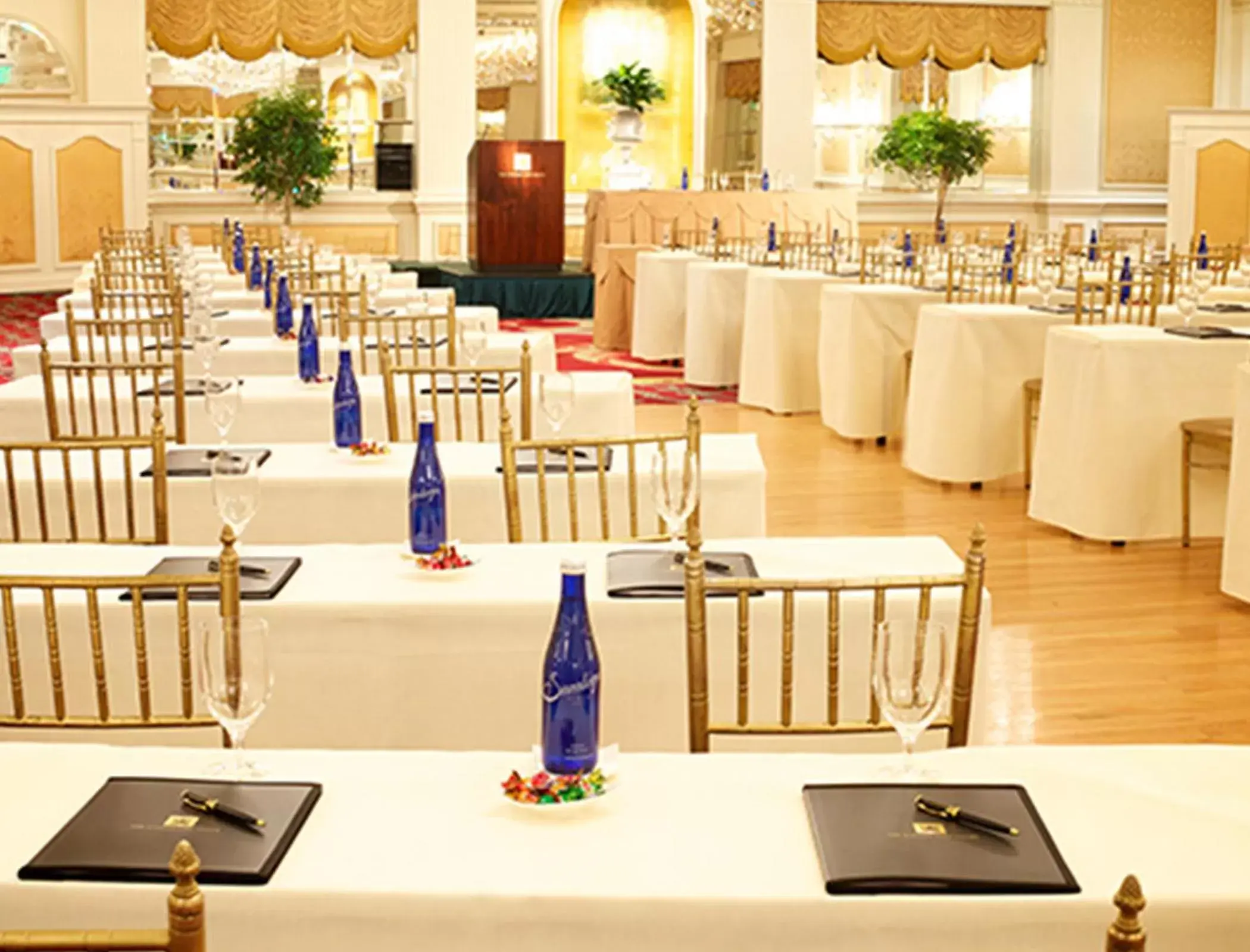 Banquet/Function facilities in Garden City Hotel