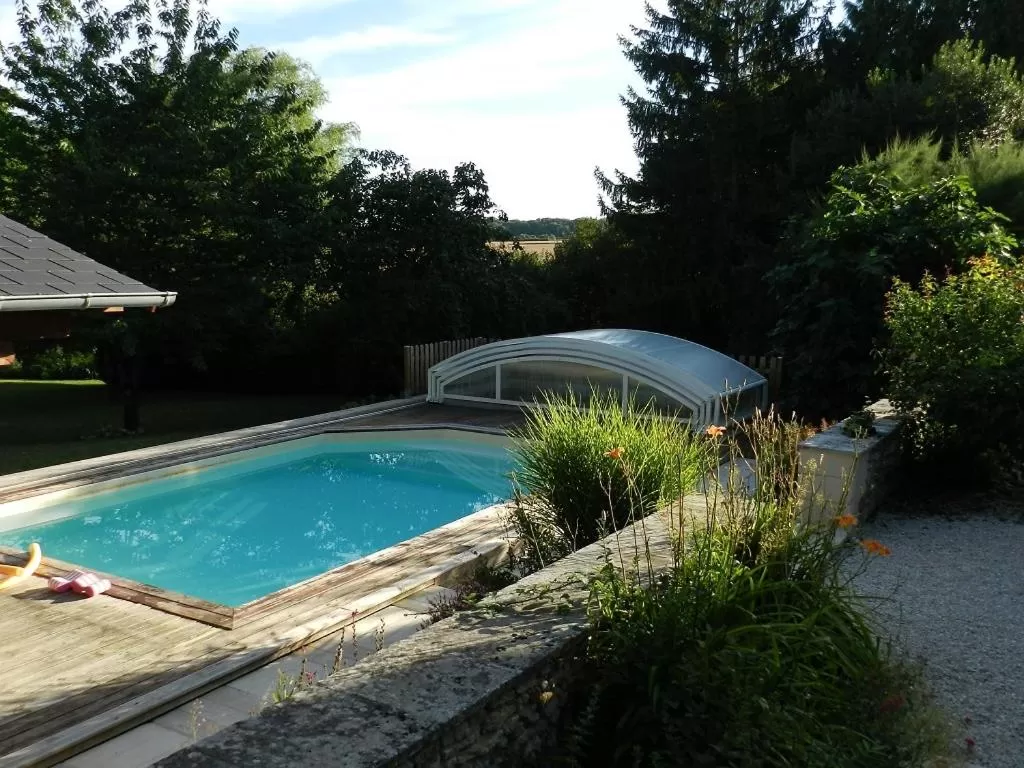 Swimming Pool in LA PETITE NOUE
