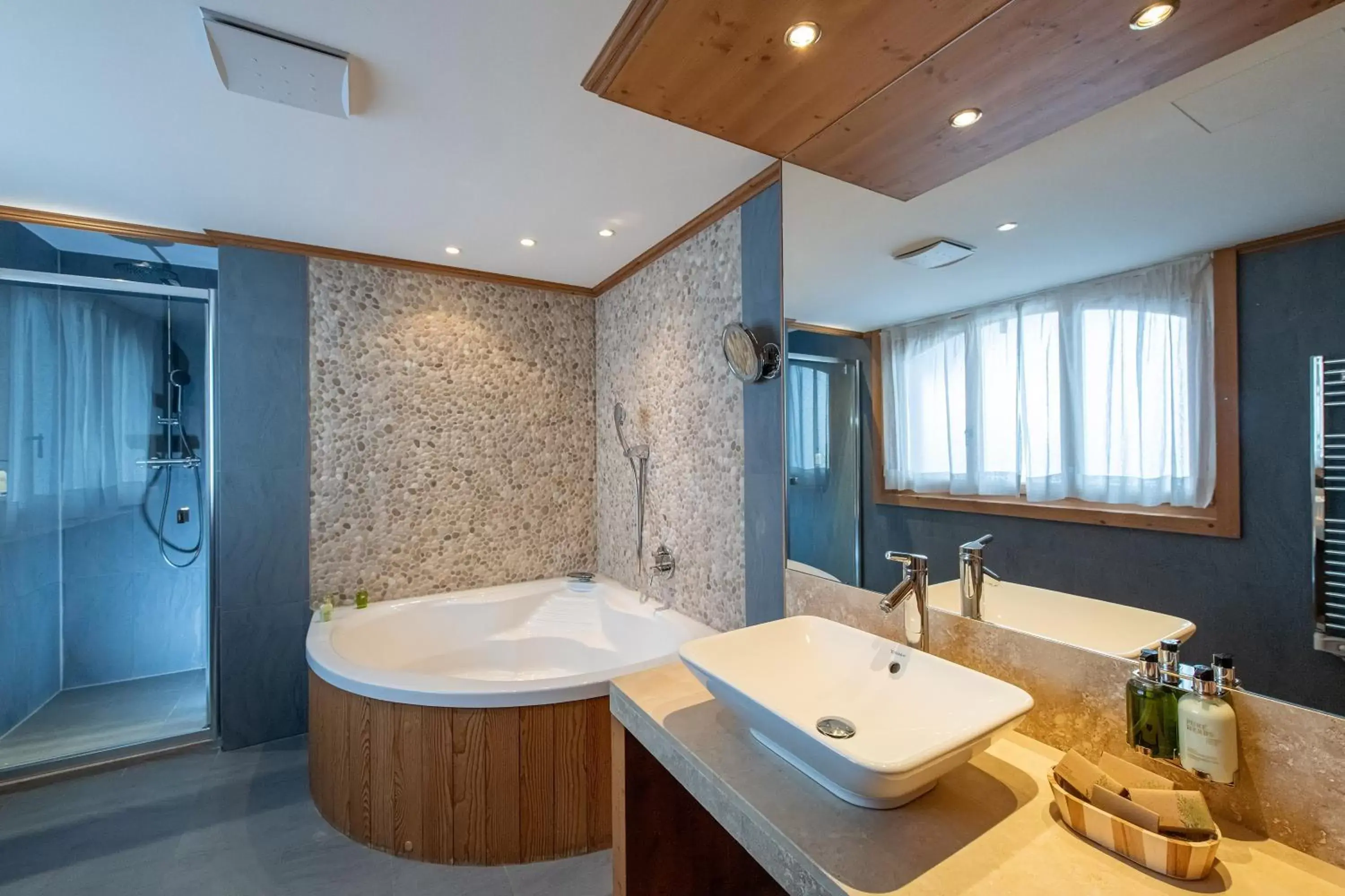 Chalet RoyAlp Hôtel & Spa Chalet RoyAlp Hôtel & Spa