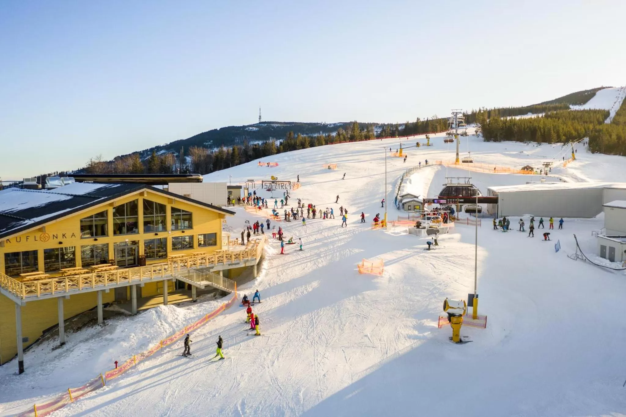 People in Gronie Ski & Bike