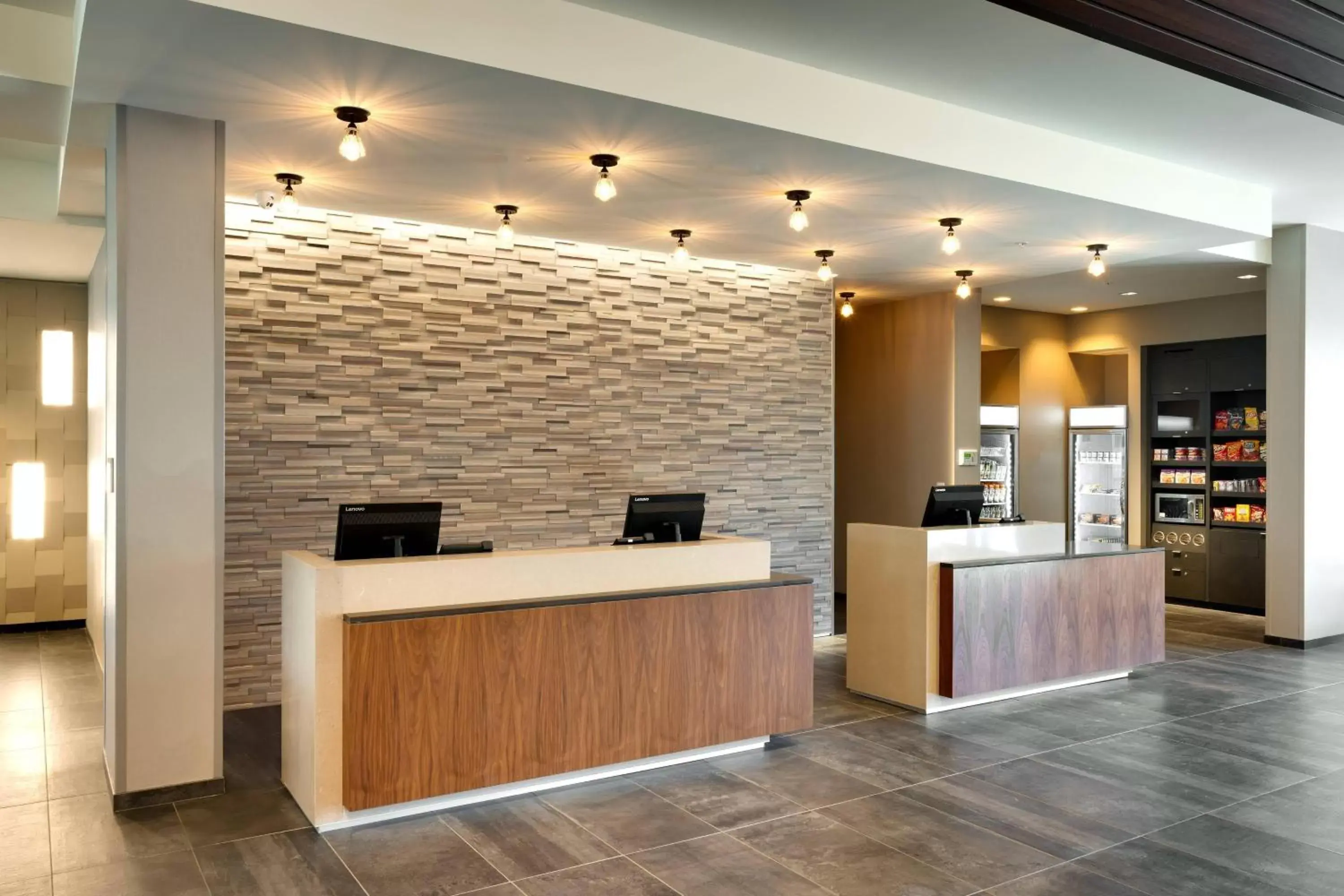 Lobby or reception, Lobby/Reception in Courtyard by Marriott Los Angeles LAX/Hawthorne