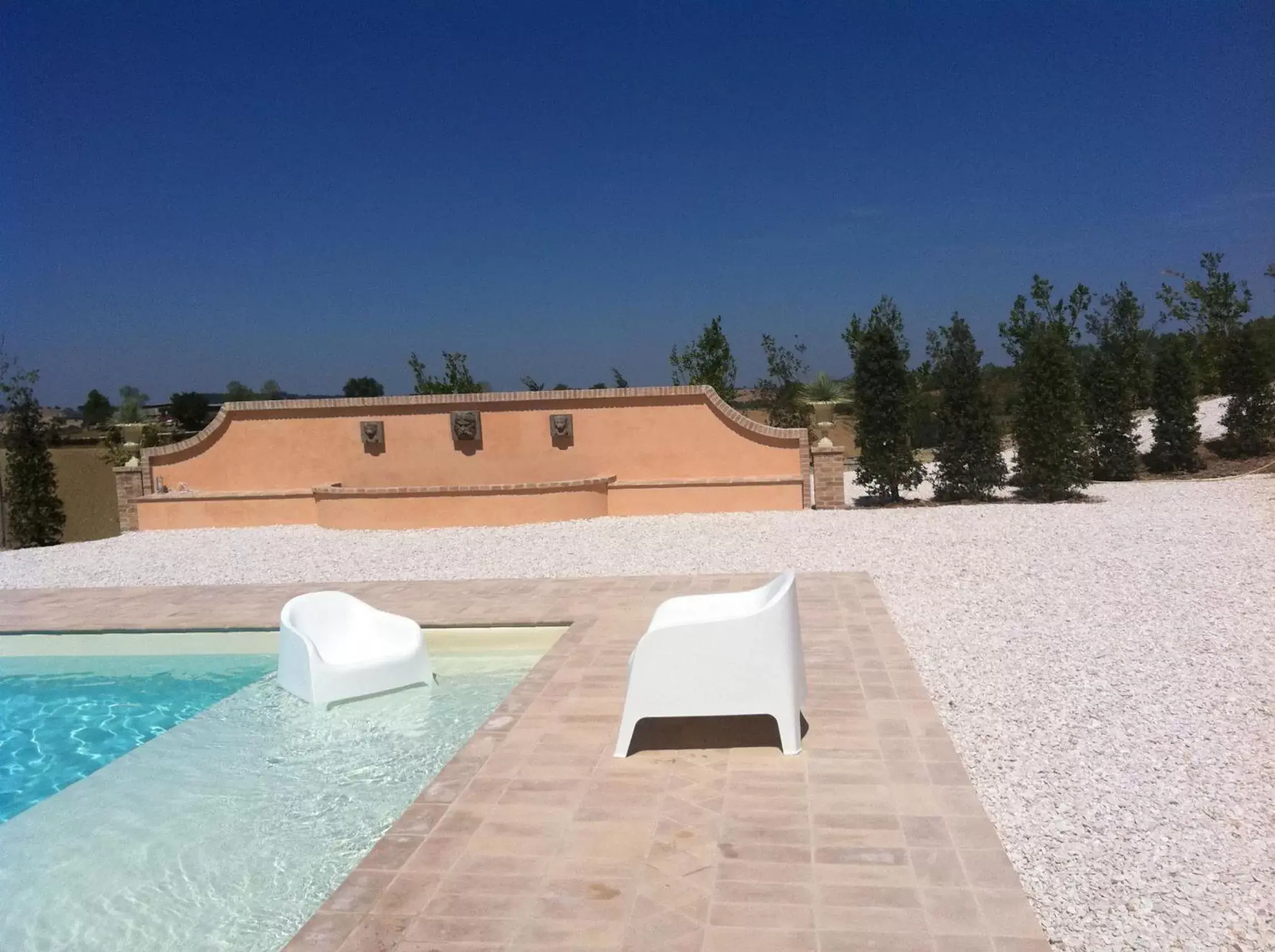 Decorative detail, Swimming Pool in Relais Il Margarito