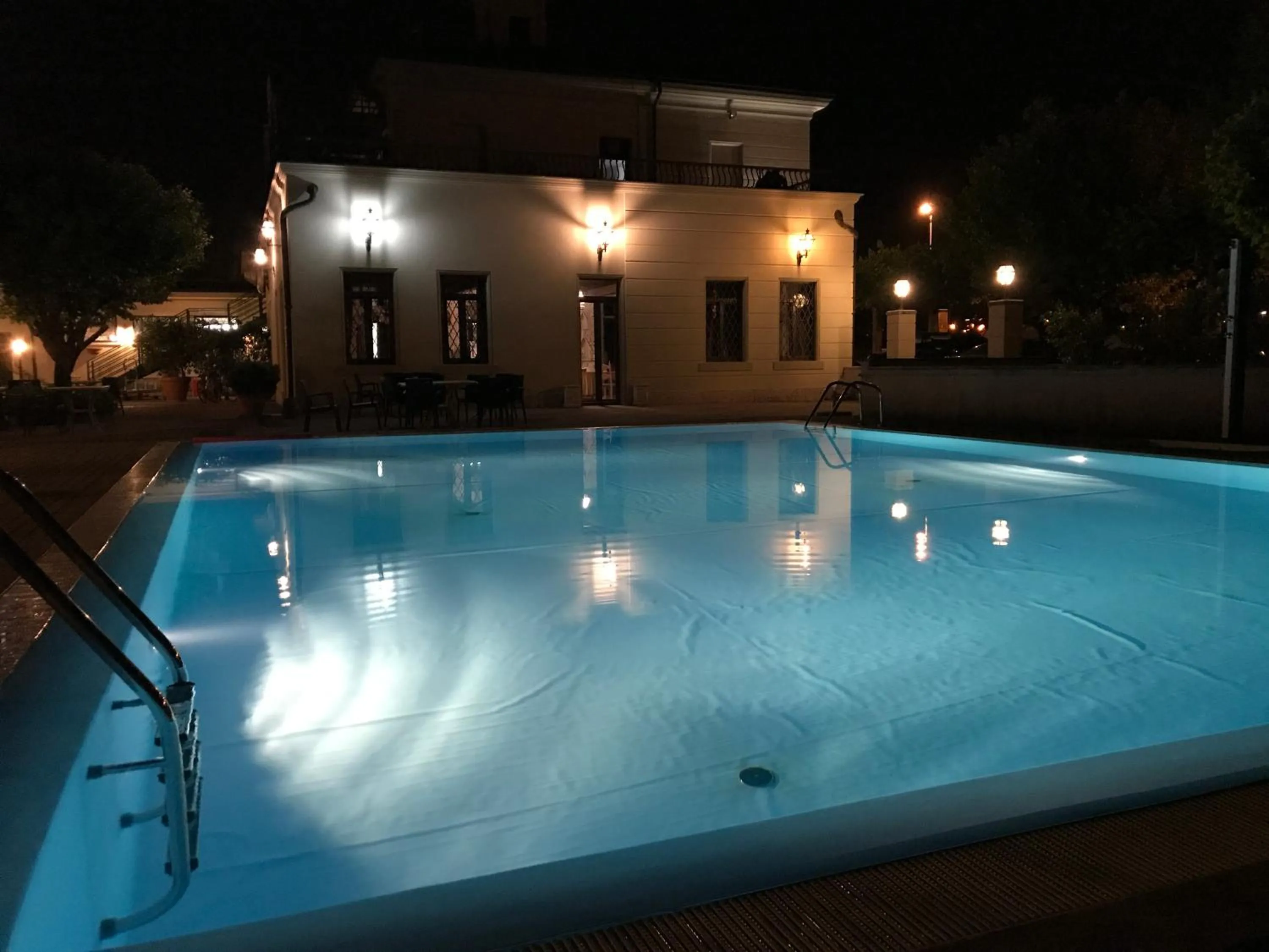 Swimming pool in Hotel Dogana