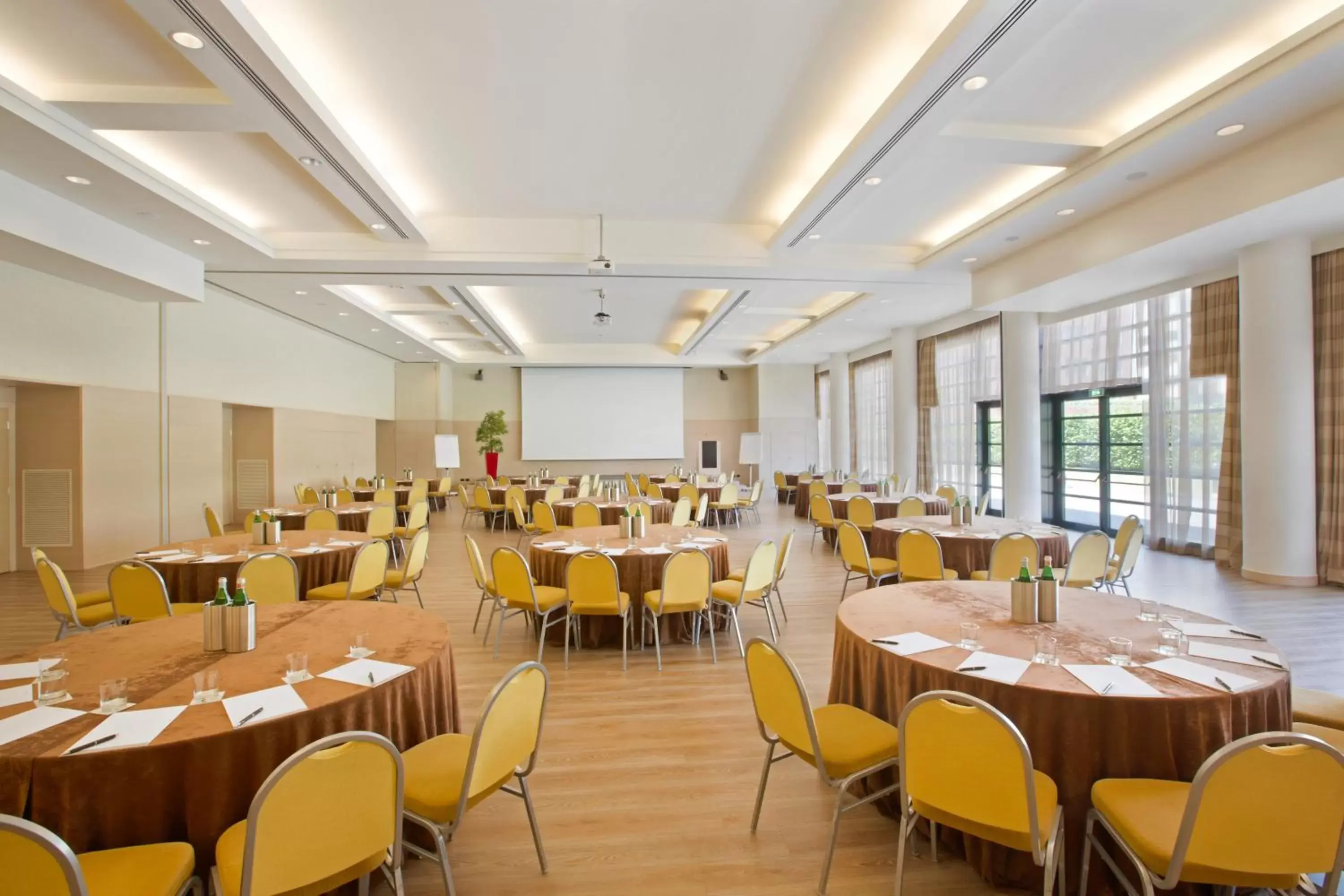 Meeting/conference room in Starhotels Grand Milan
