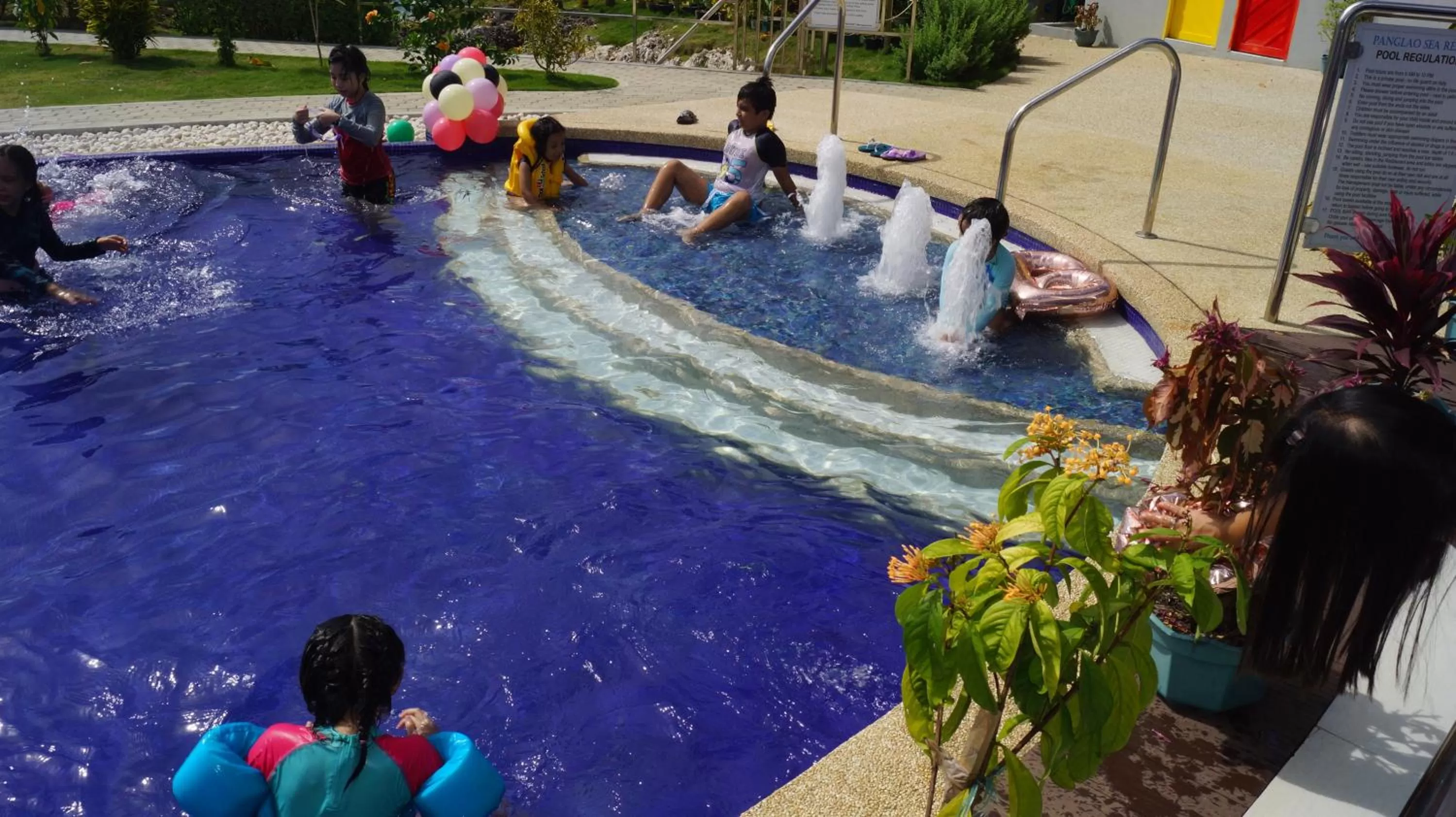 Pool view in Panglao Sea Resort - Tangnan