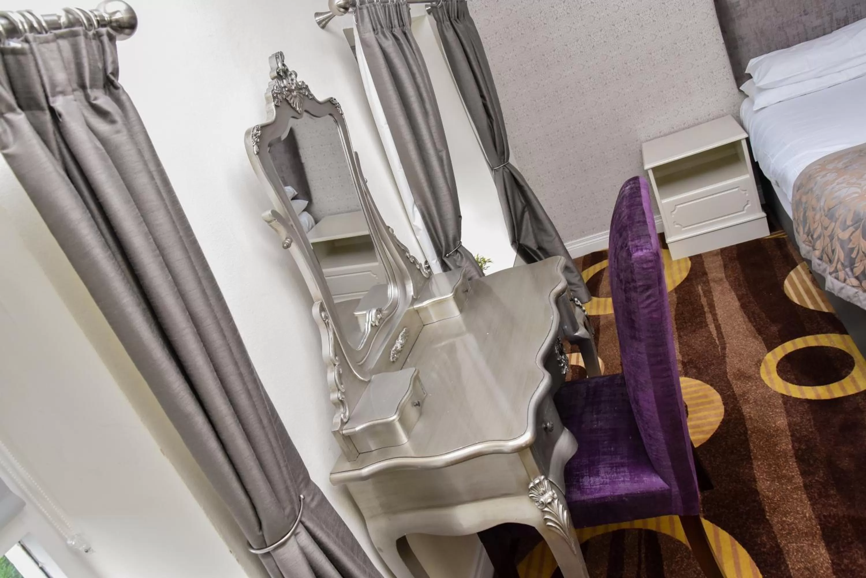 Bedroom in Kildare House Hotel