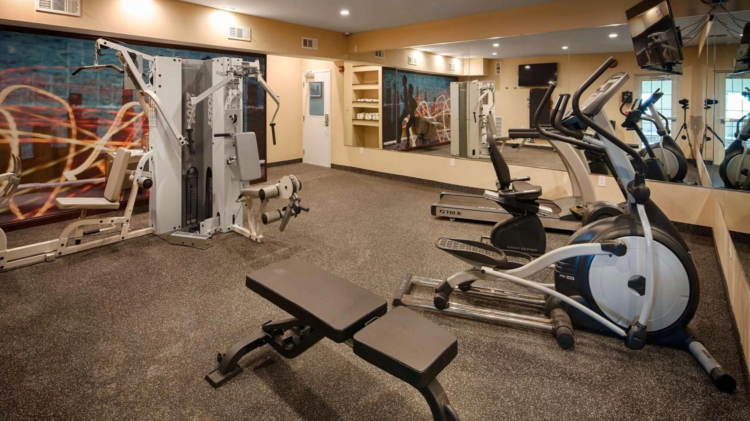Fitness centre/facilities in Best Western Plus Crawfordsville Hotel